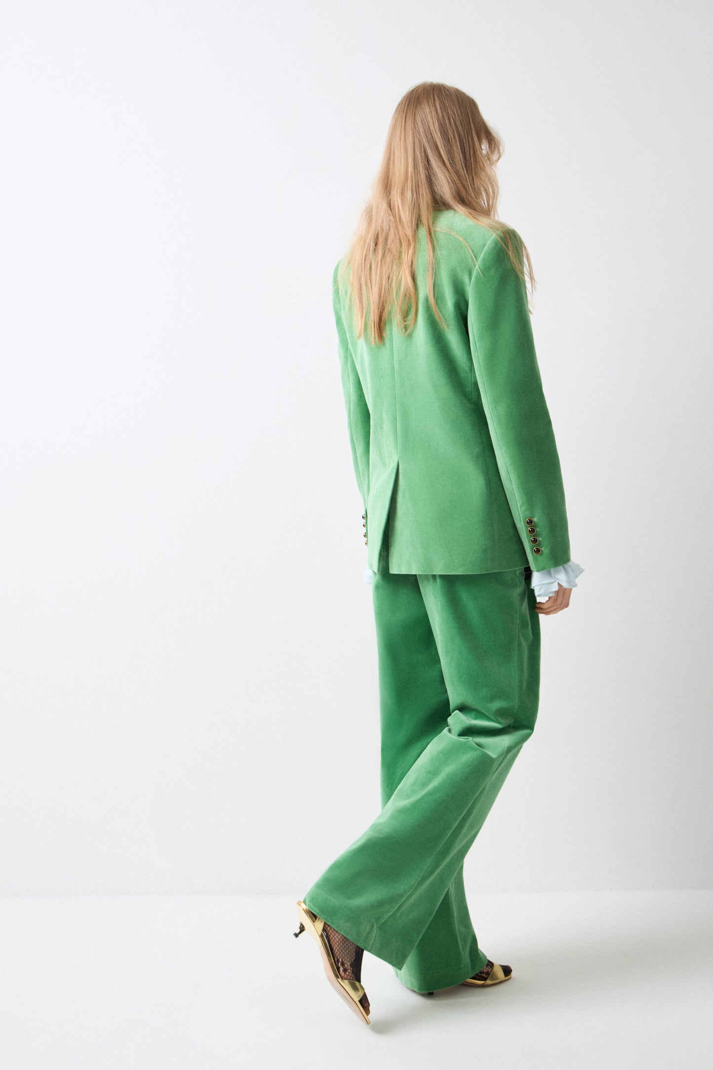 GREEN