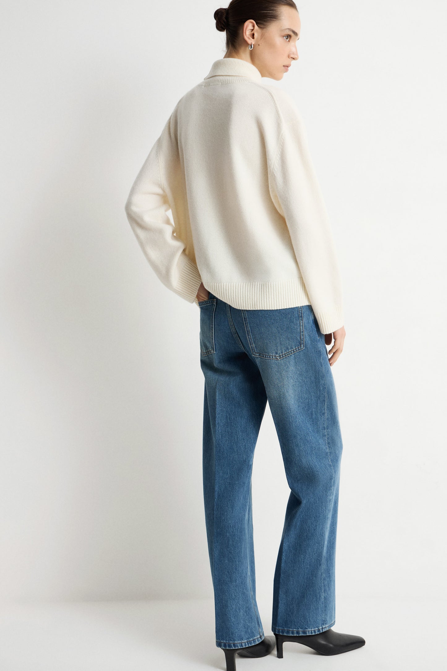 VINTAGE BLUE