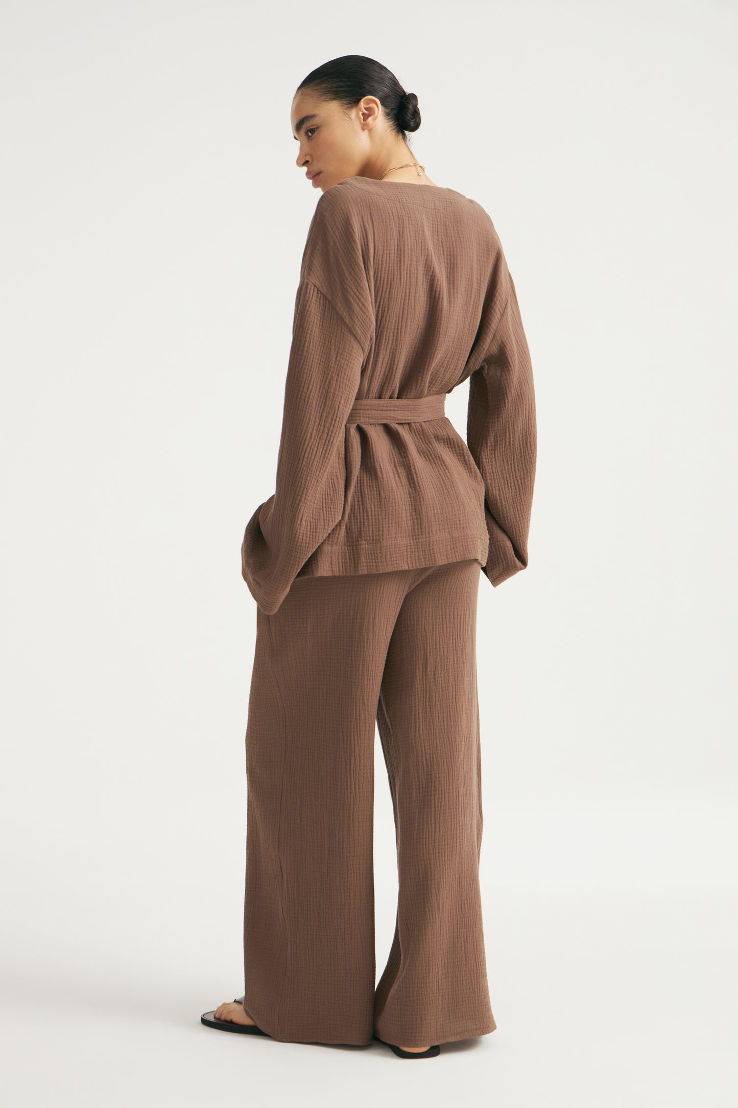 DARK BEIGE