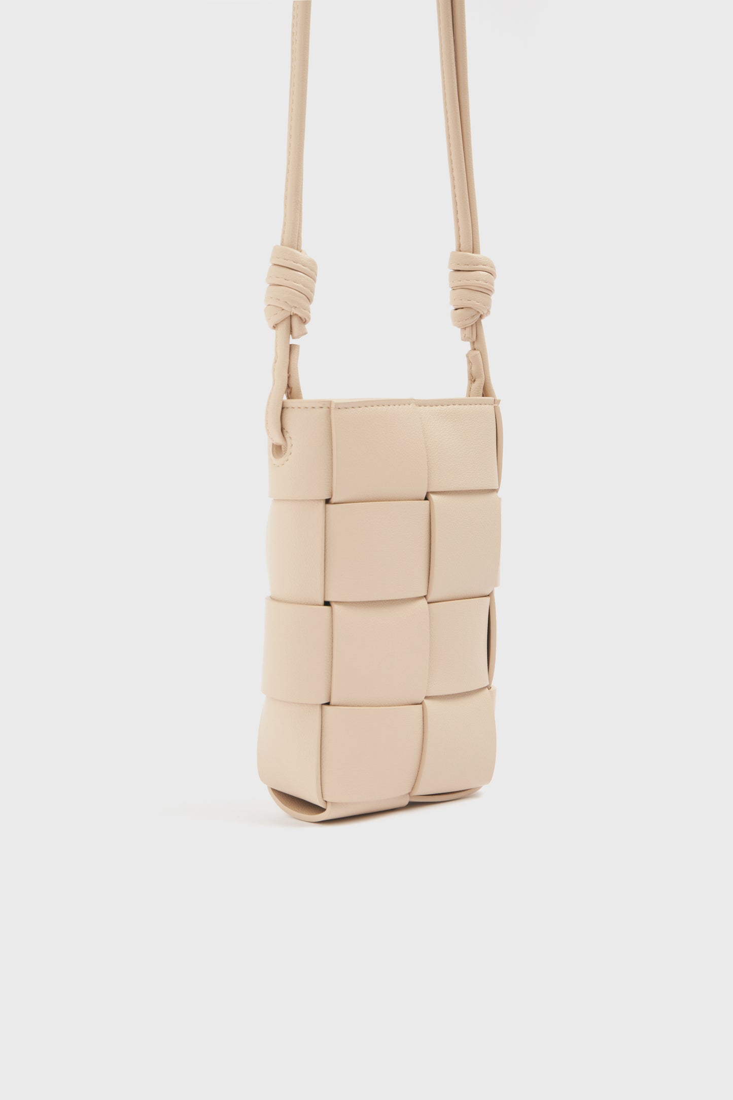 POWDER BEIGE