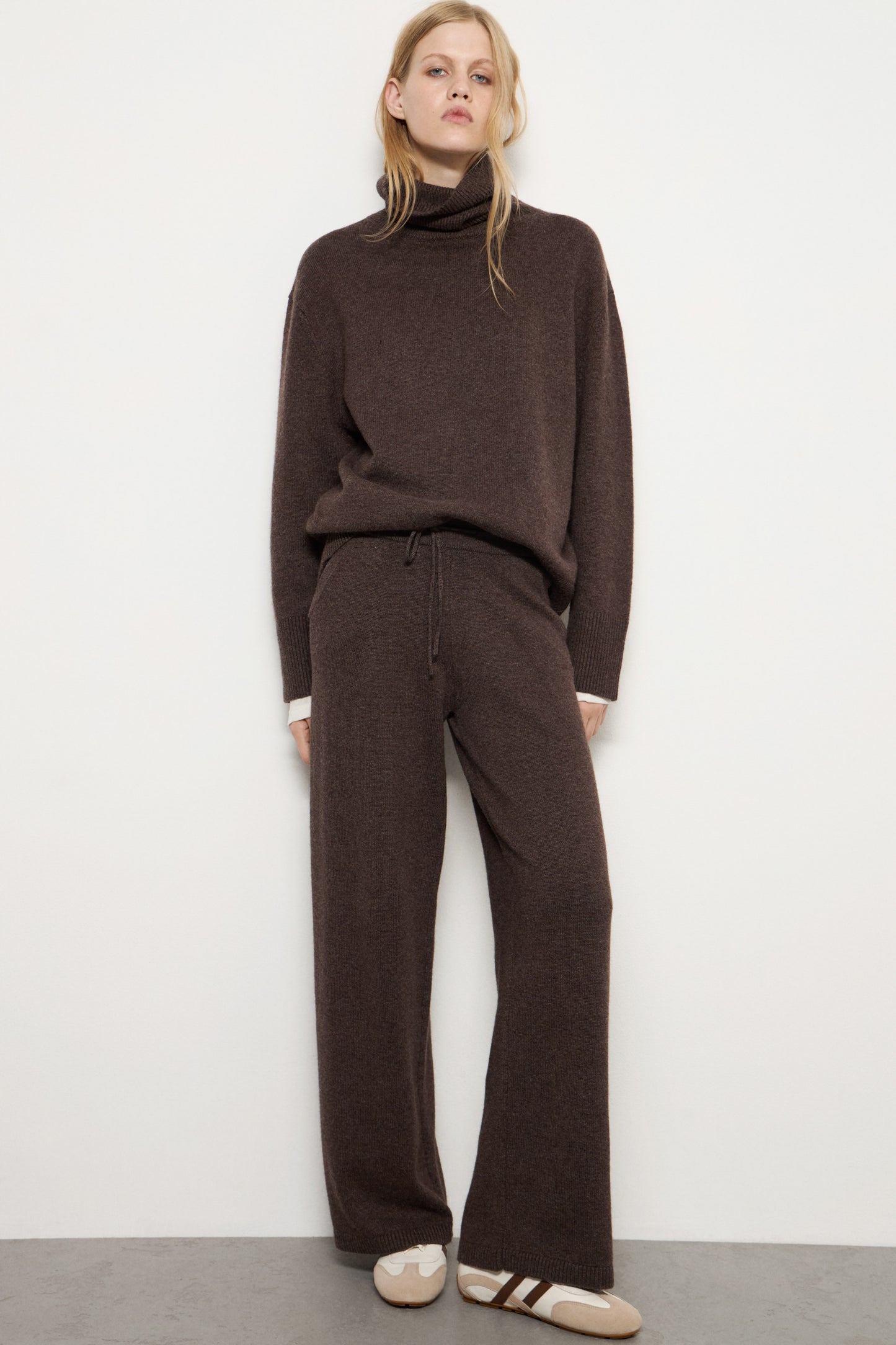 BROWN MELANGE