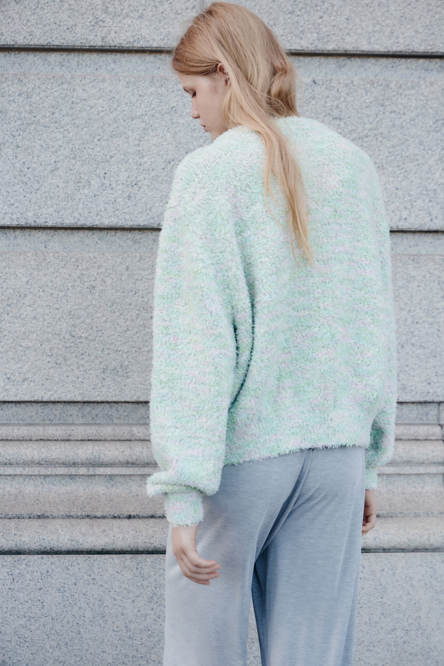 LIGHT GREEN