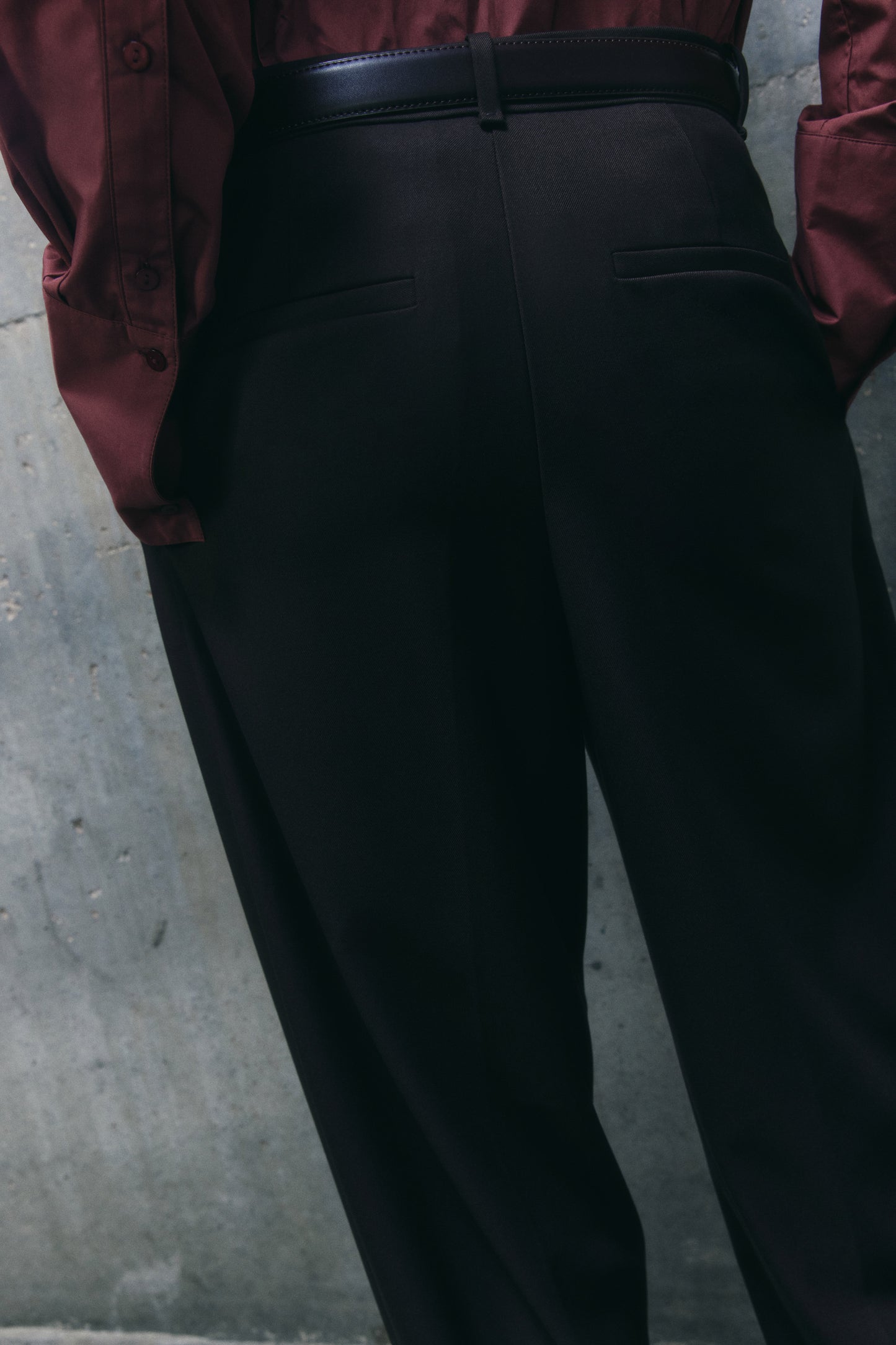 DARK BROWN