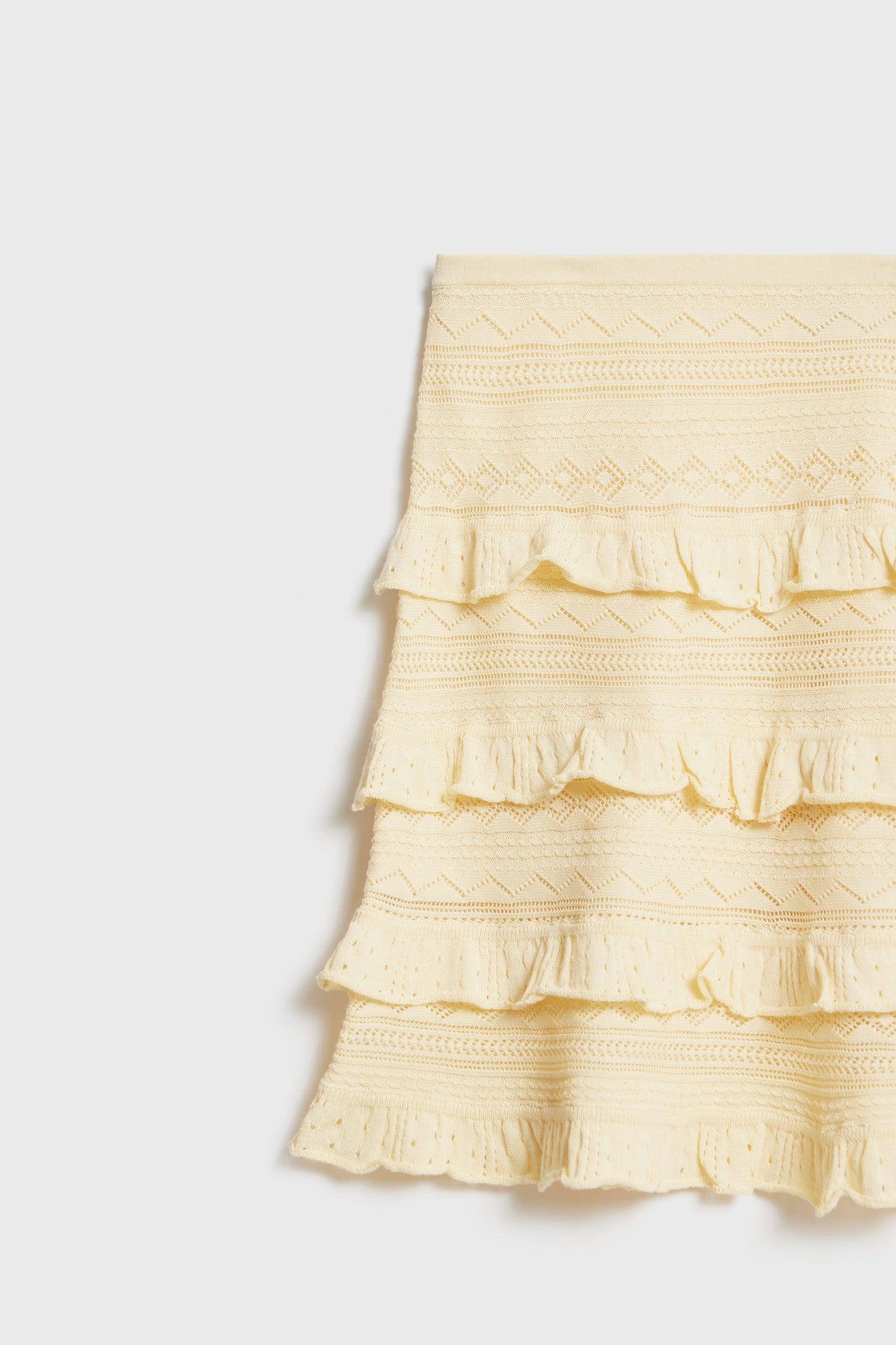 LIGHT YELLOW