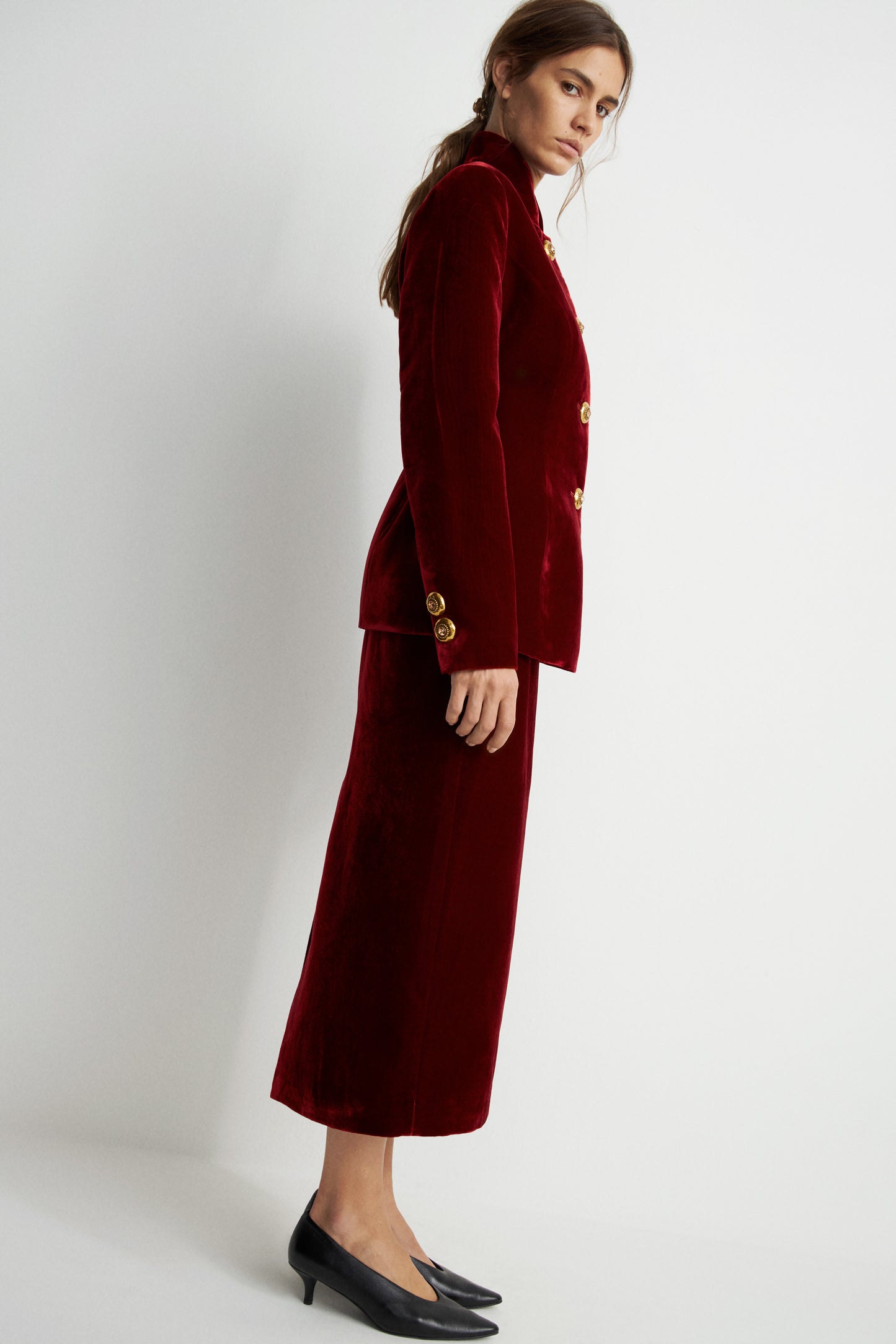 DARK RED