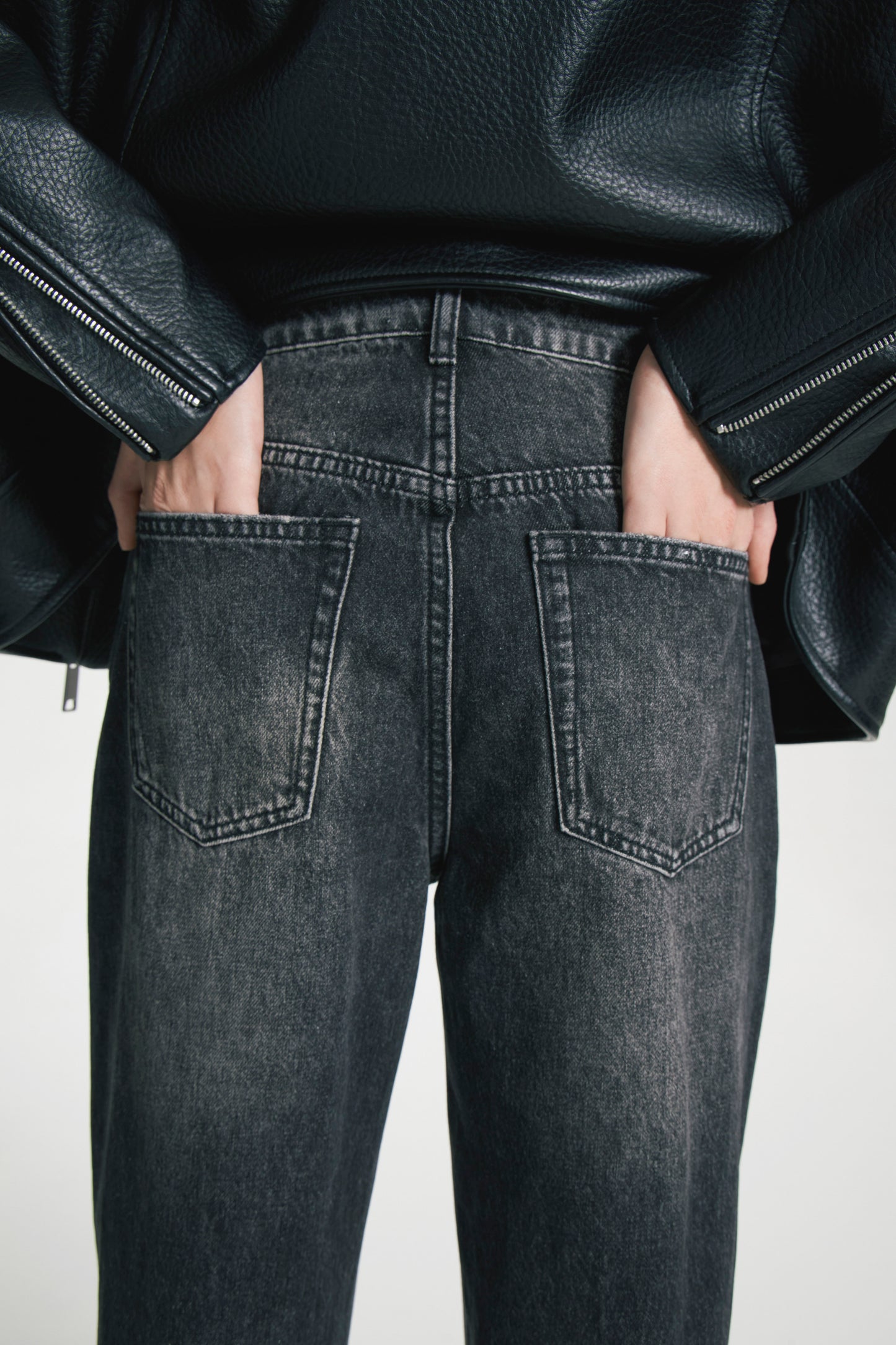 WASHED BLACK