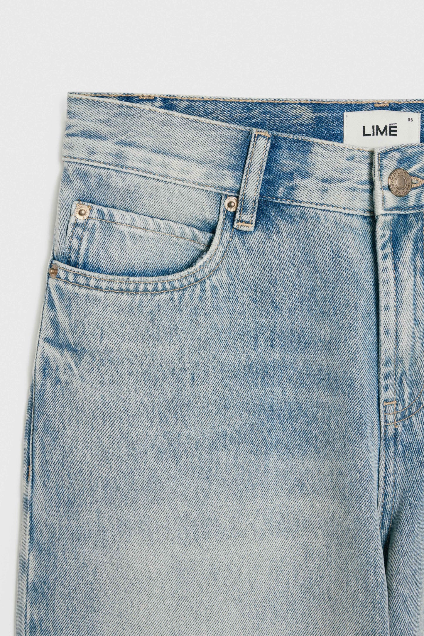 VINTAGE BLUE