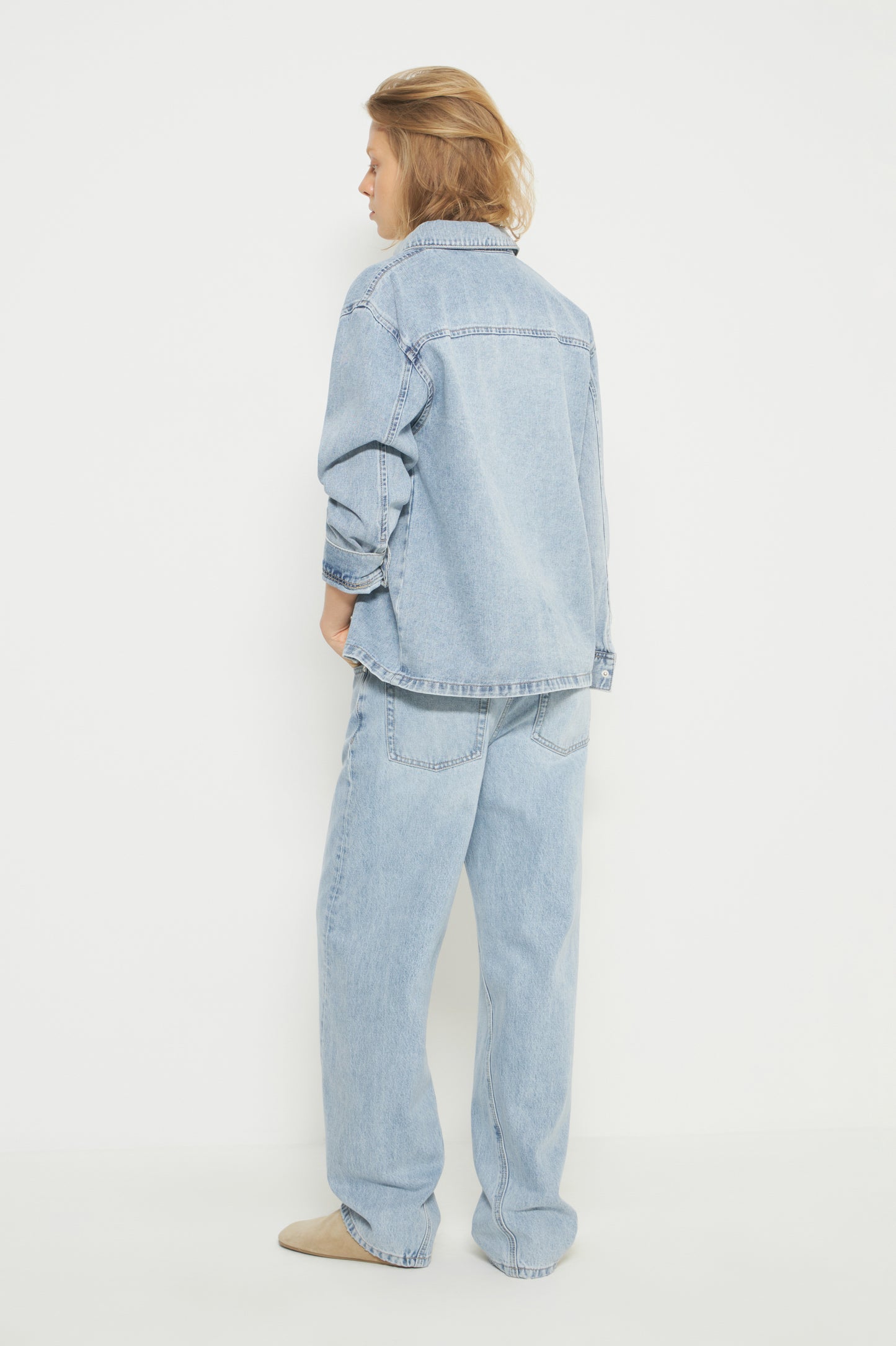 VINTAGE BLUE
