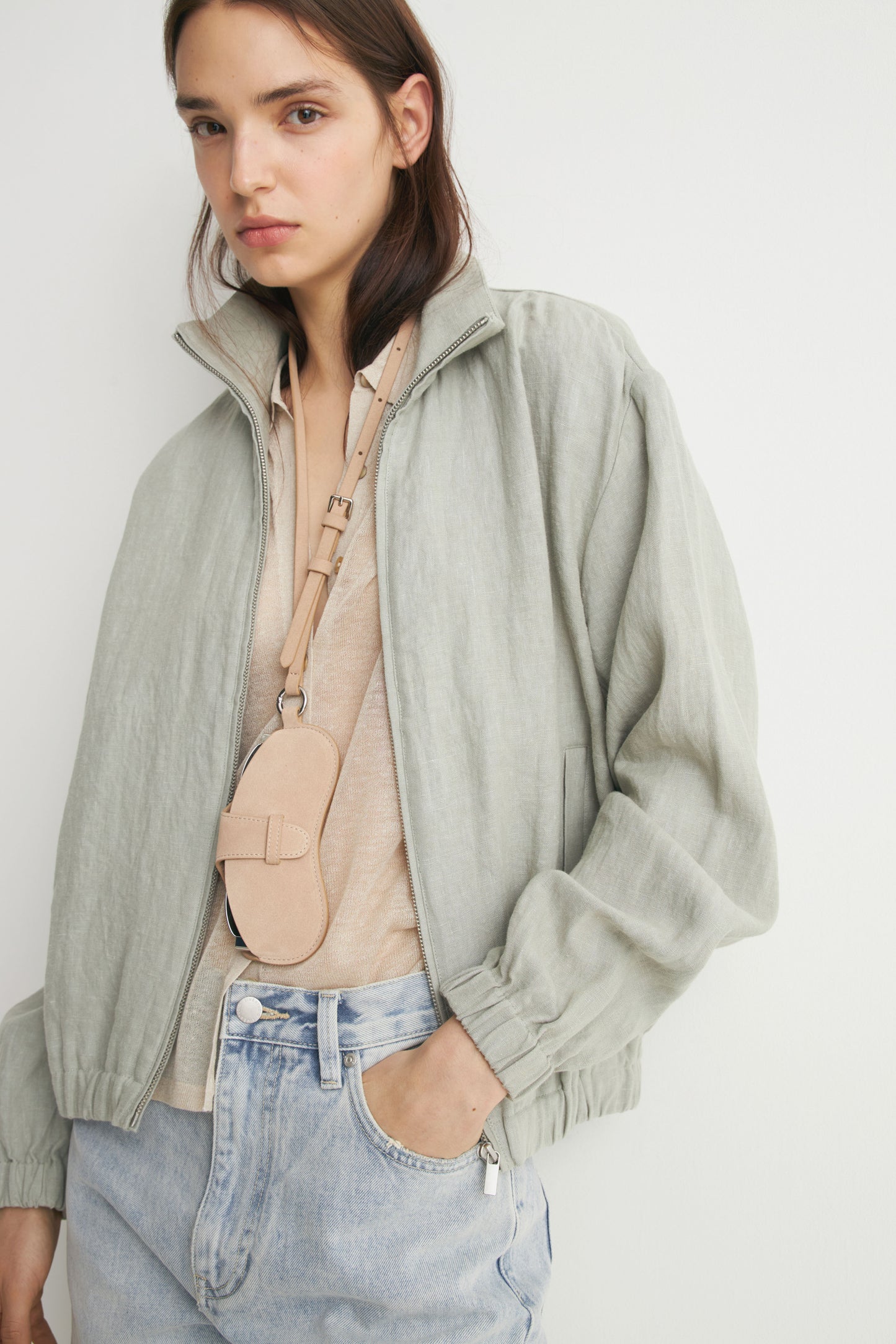 GREY BEIGE