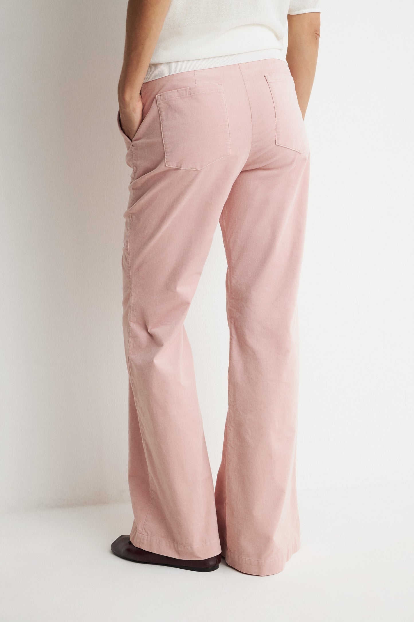 LIGHT PINK