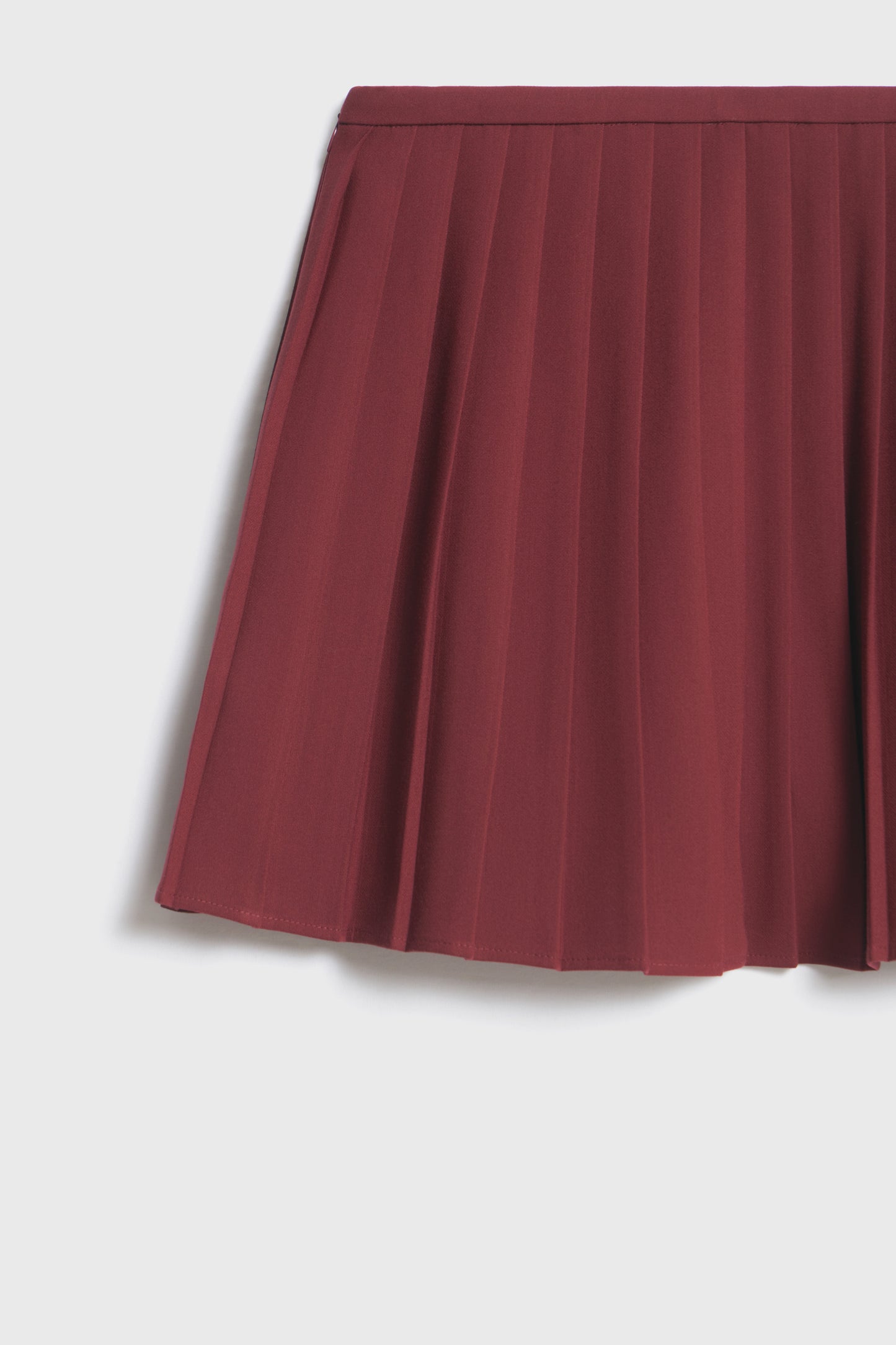 DARK RED