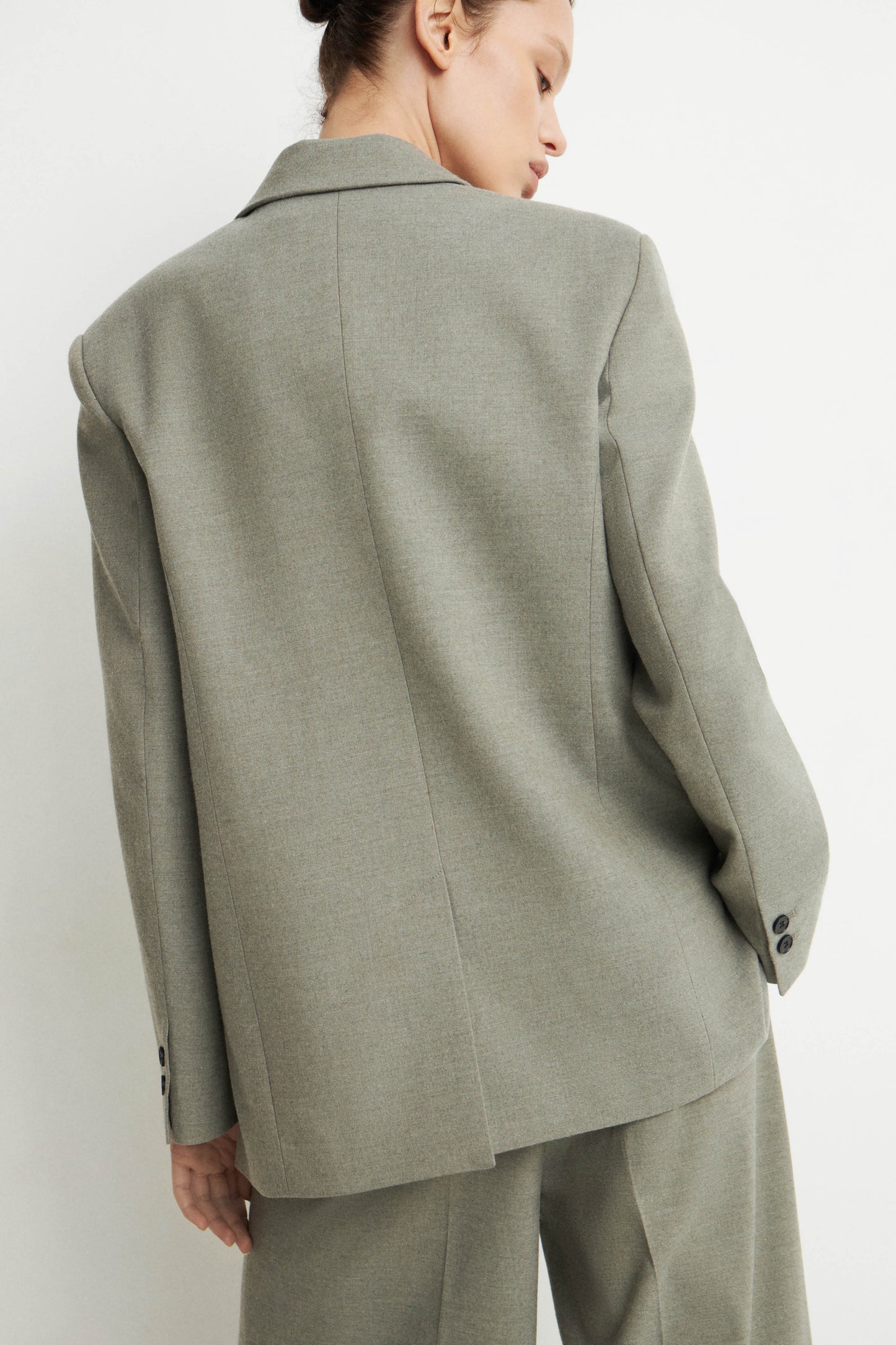LIGHT KHAKI