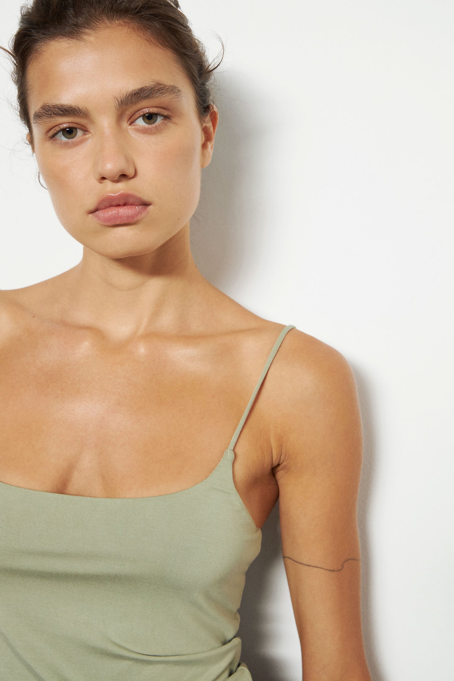 LIGHT KHAKI