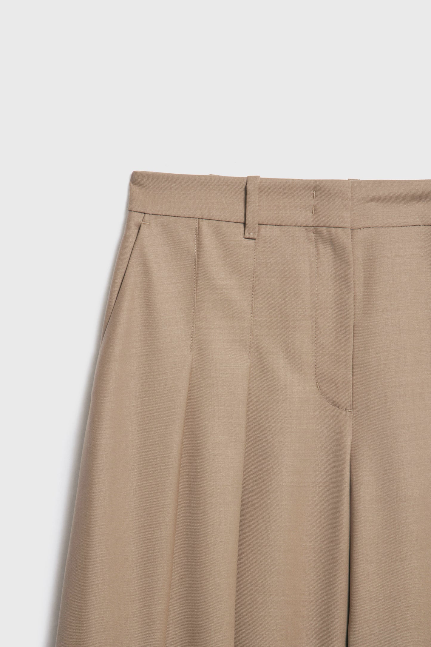 GREY BEIGE