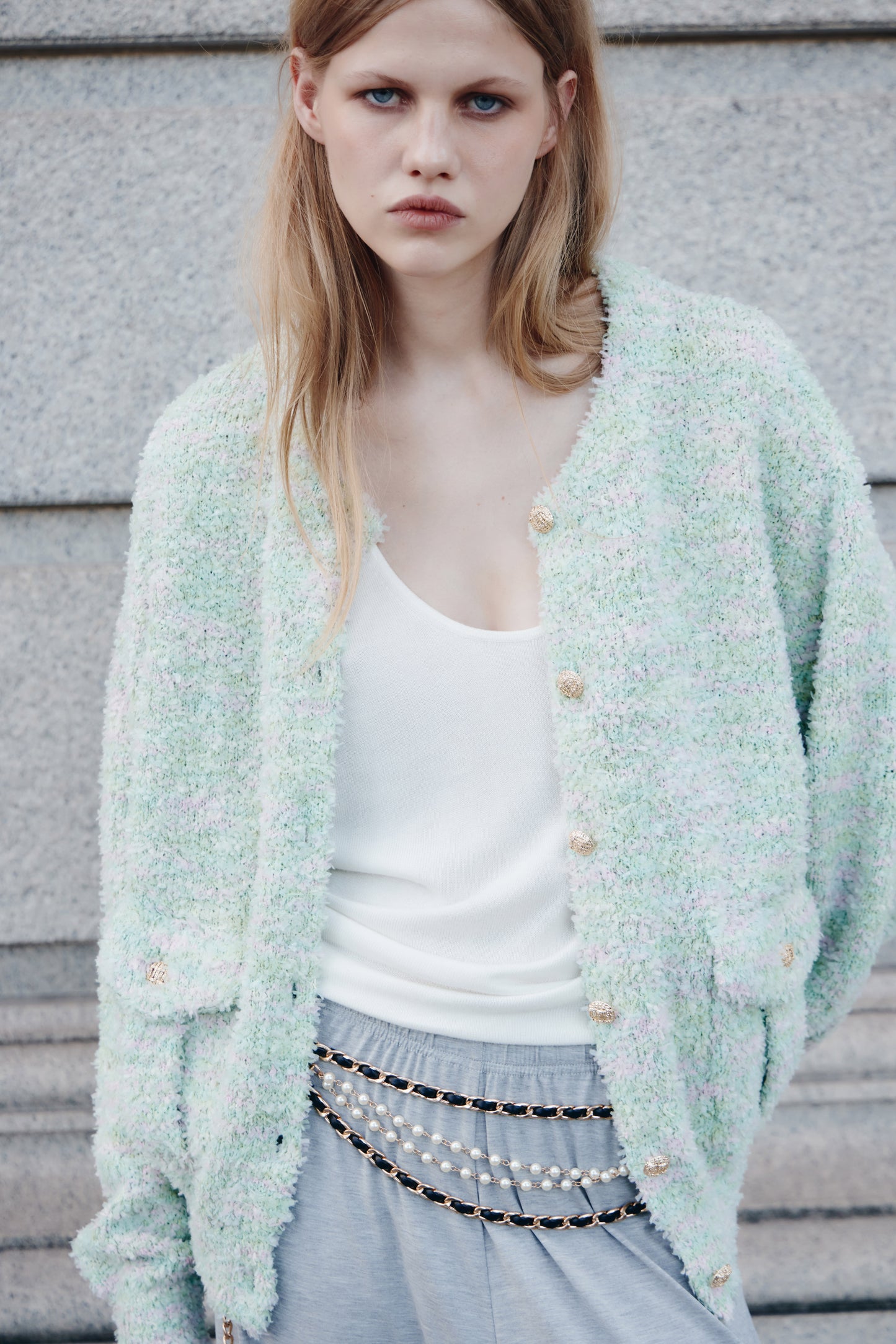LIGHT GREEN