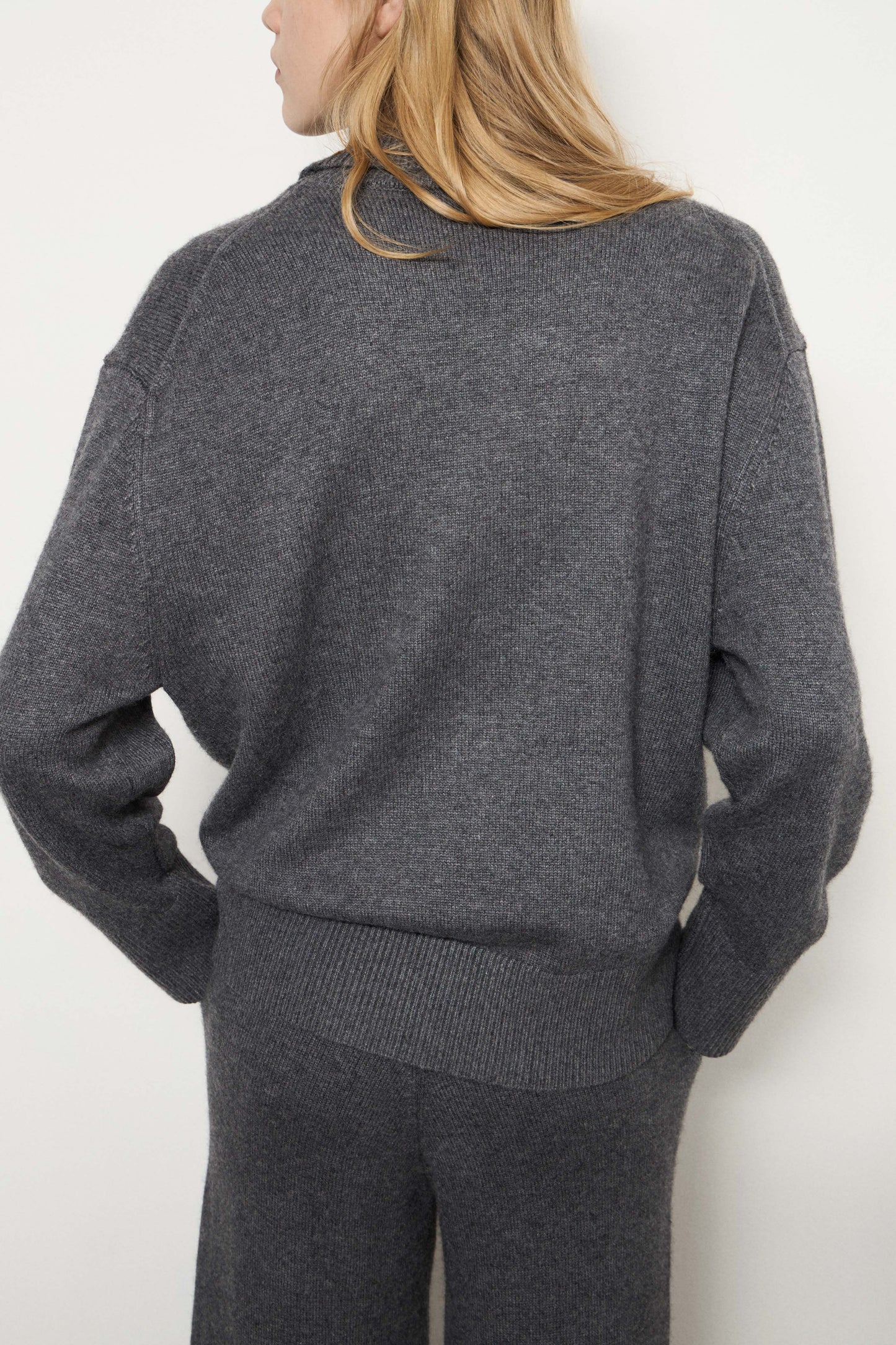 DARK GREY MELANGE