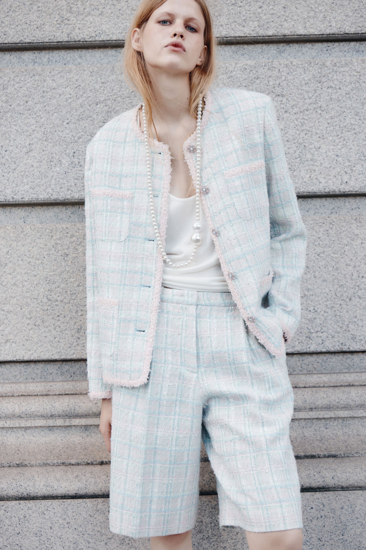 LIGHT BLUE