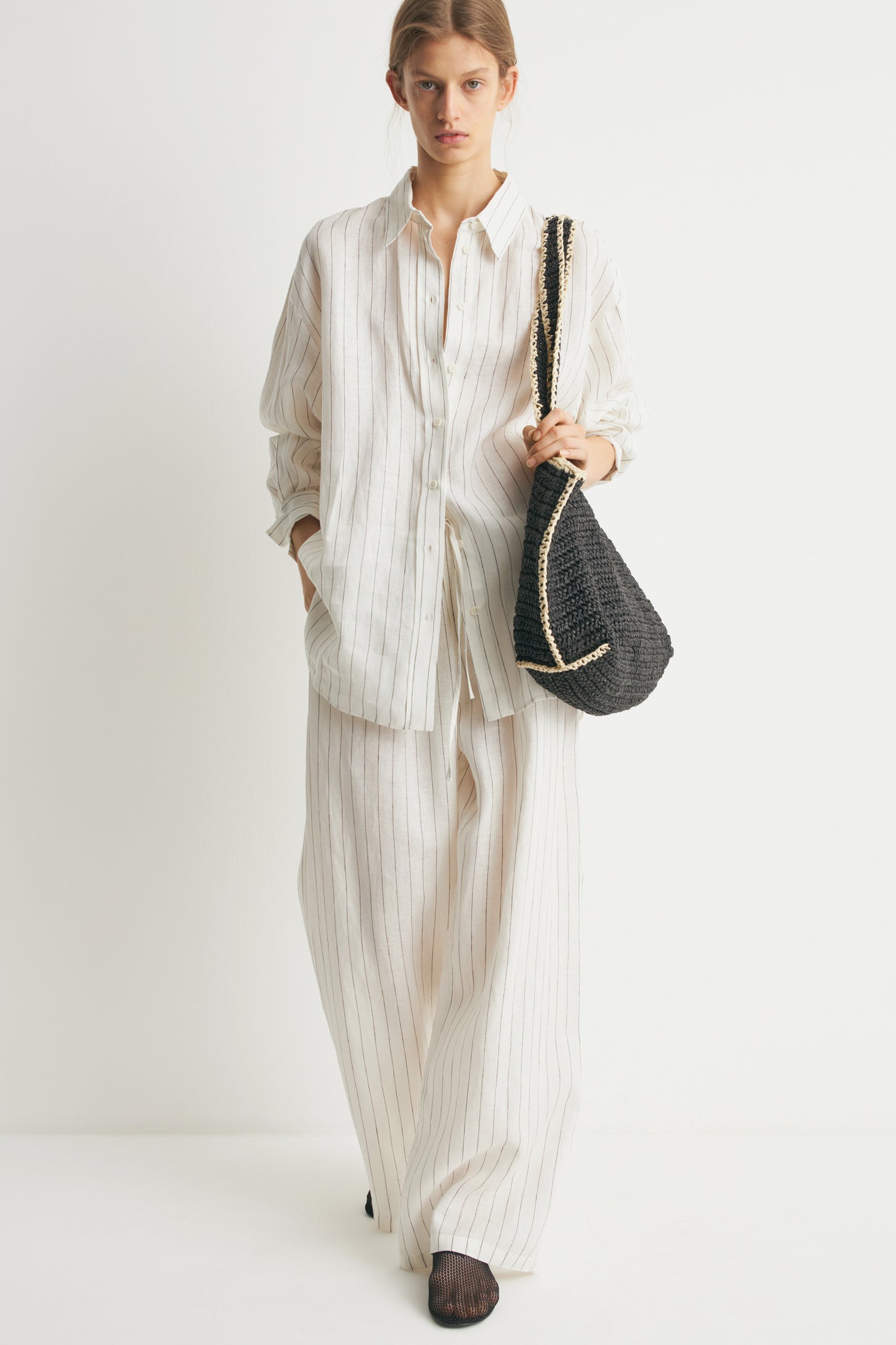 WHITE/BEIGE