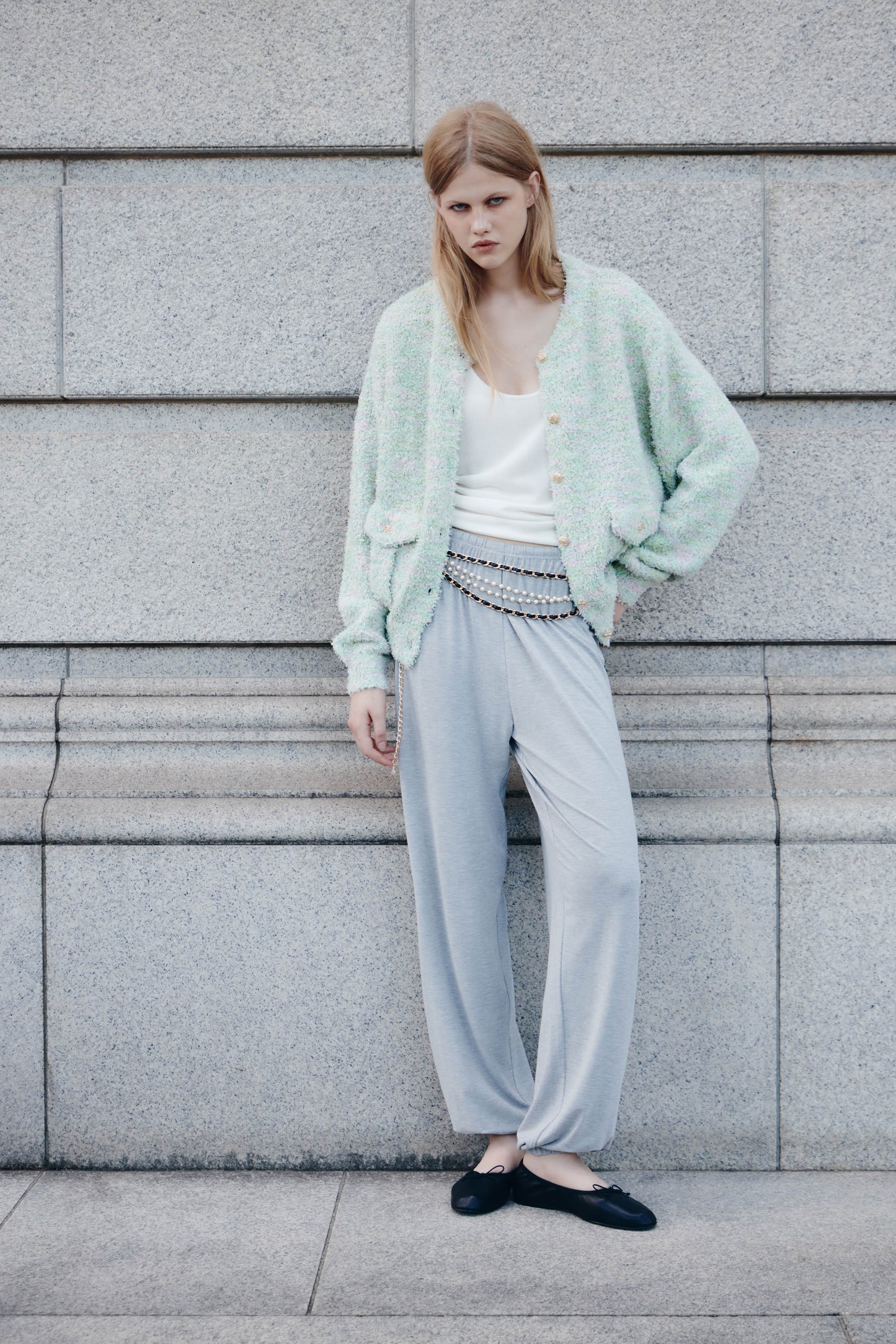 LIGHT GREEN