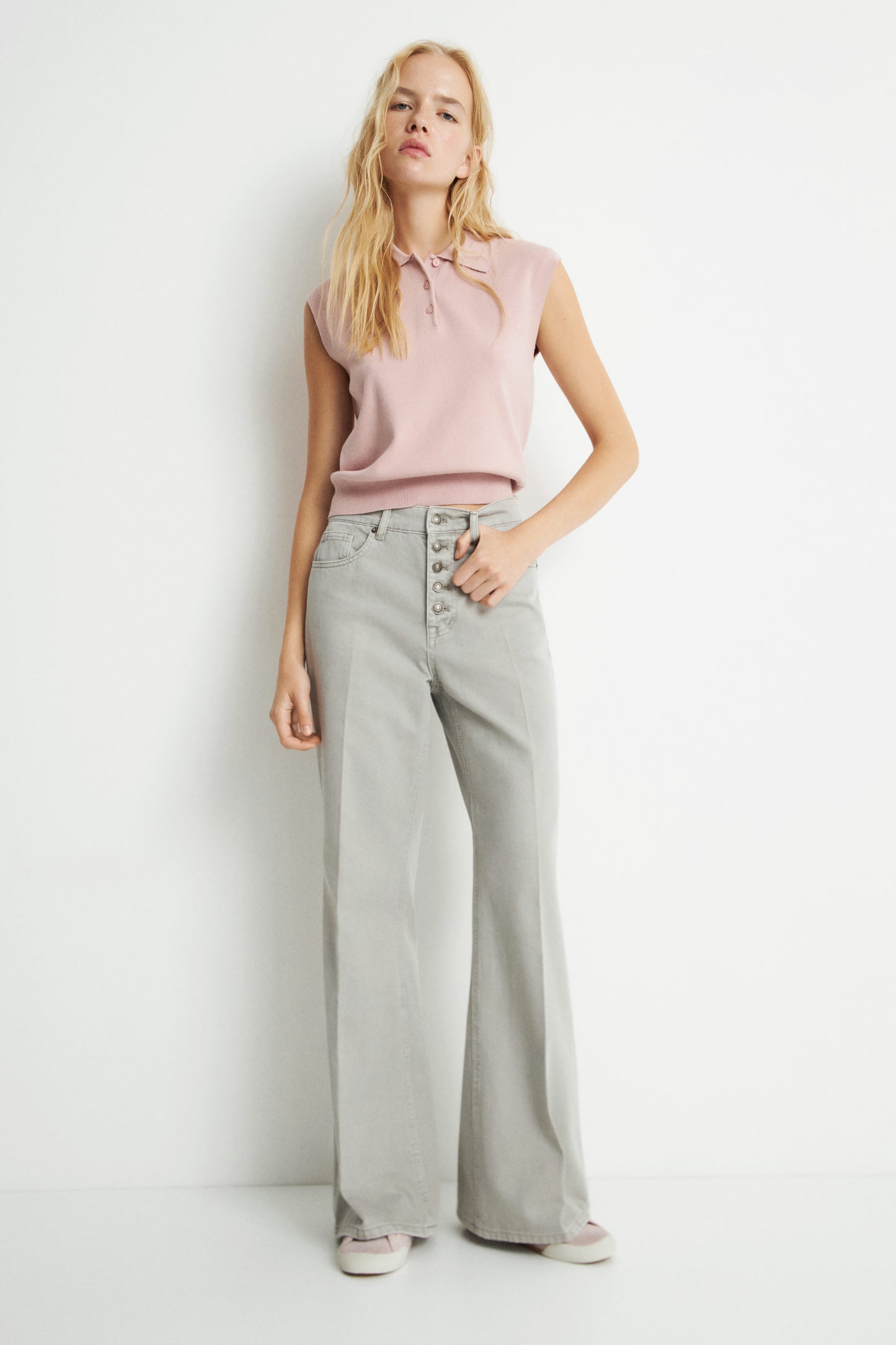 LIGHT GREY