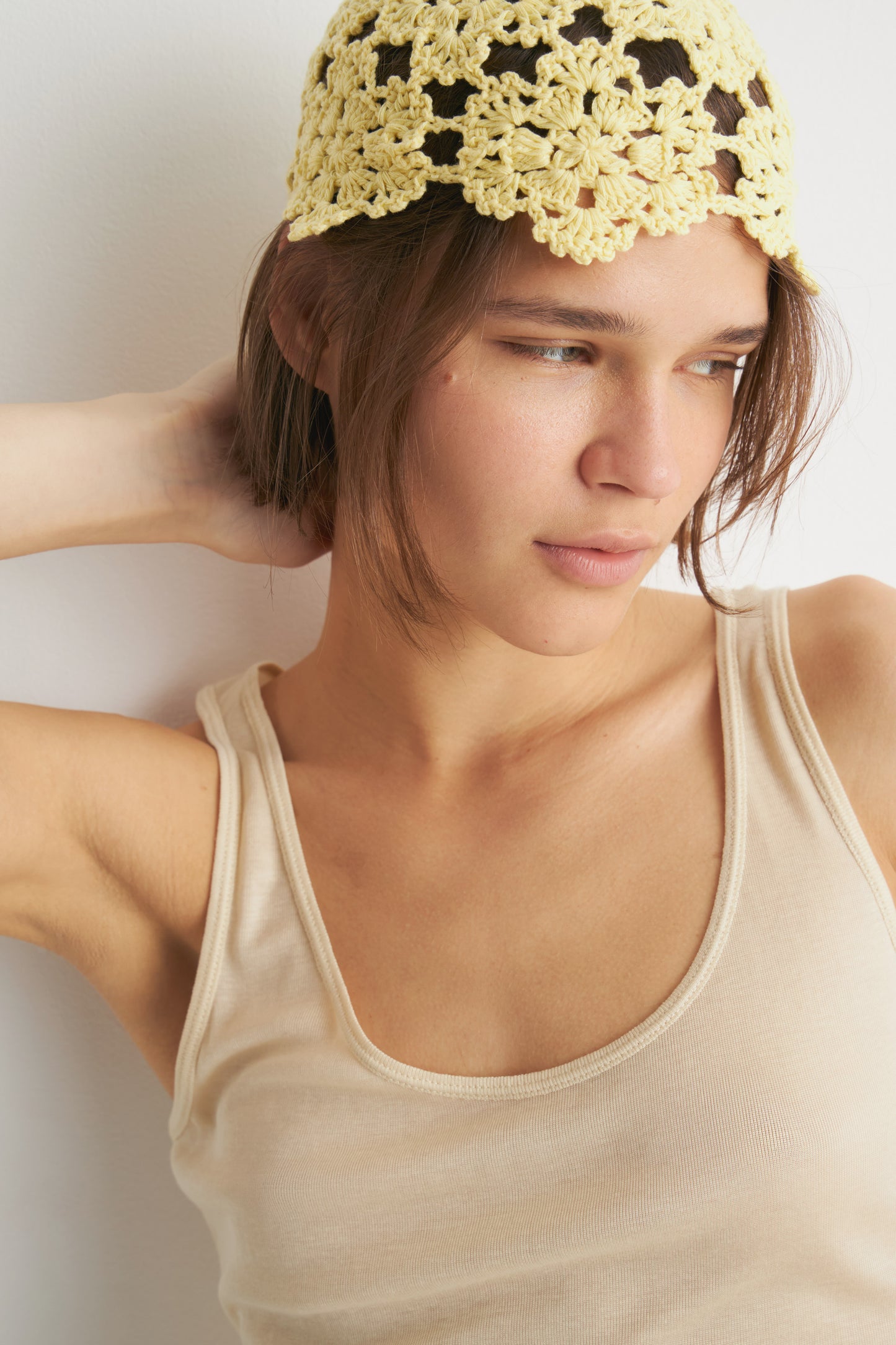 LIGHT YELLOW