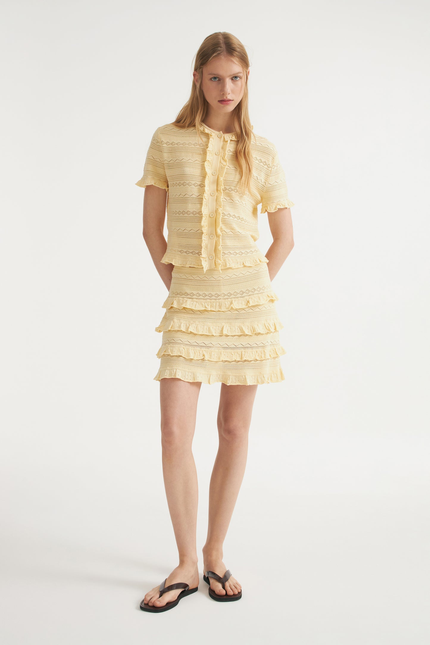 LIGHT YELLOW