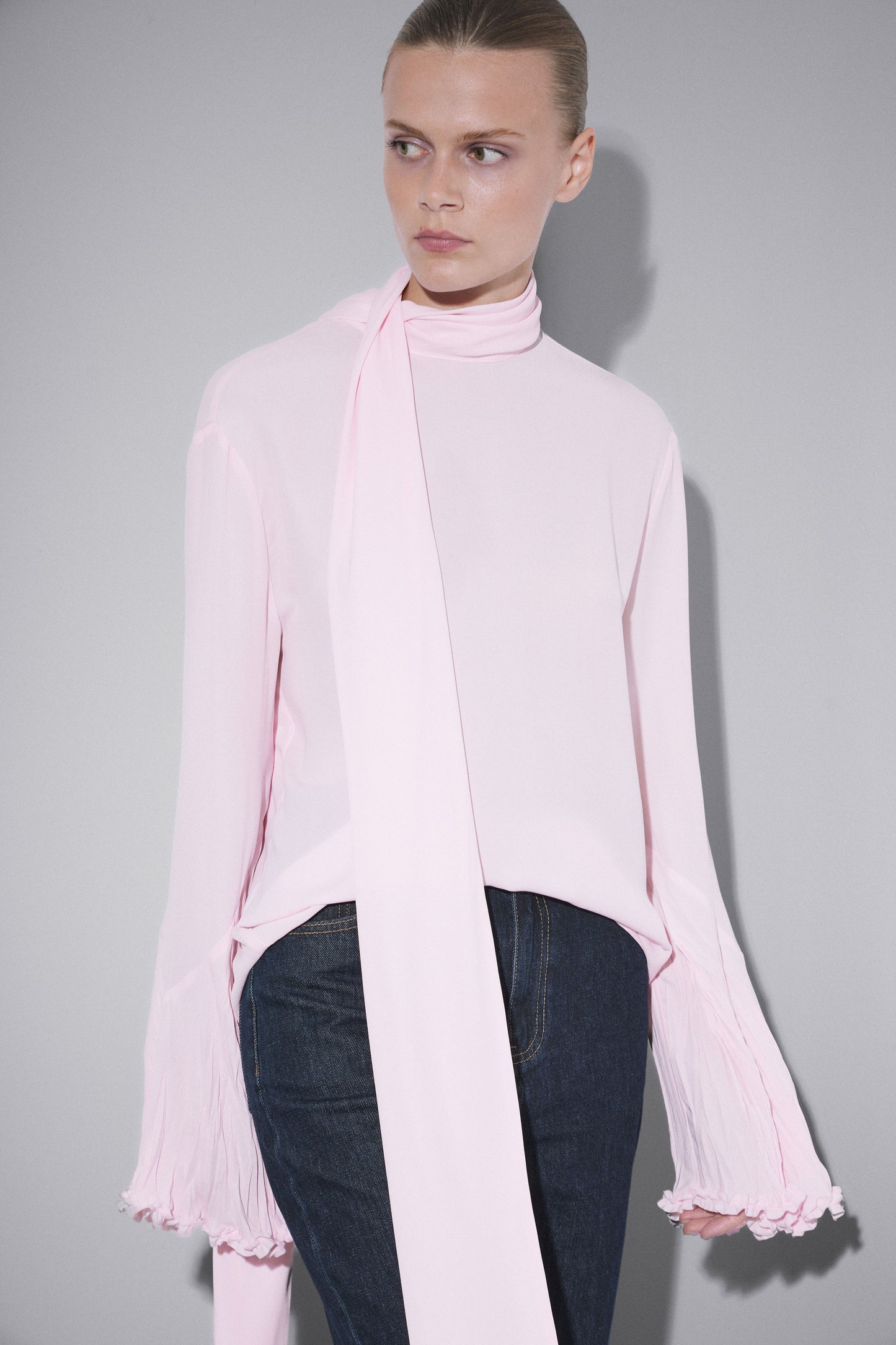 LIGHT PINK