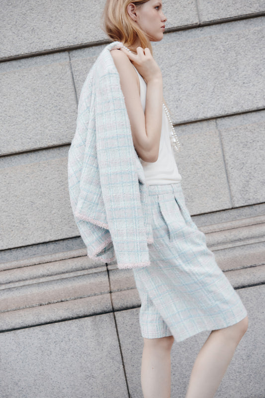 LIGHT BLUE