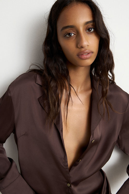 DARK BROWN
