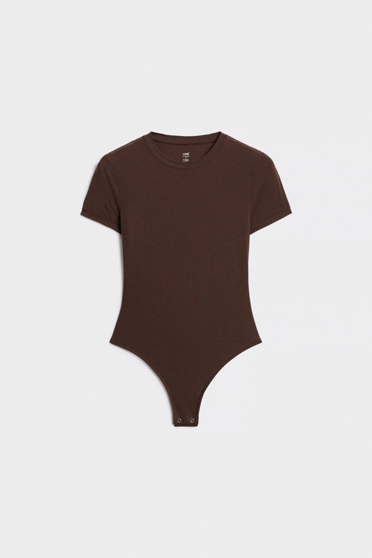 DARK BROWN