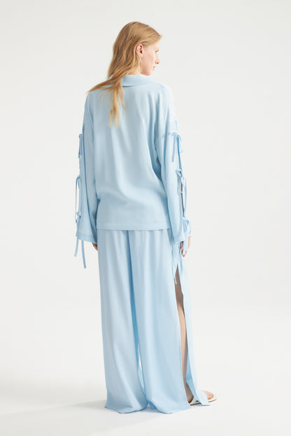 LIGHT BLUE