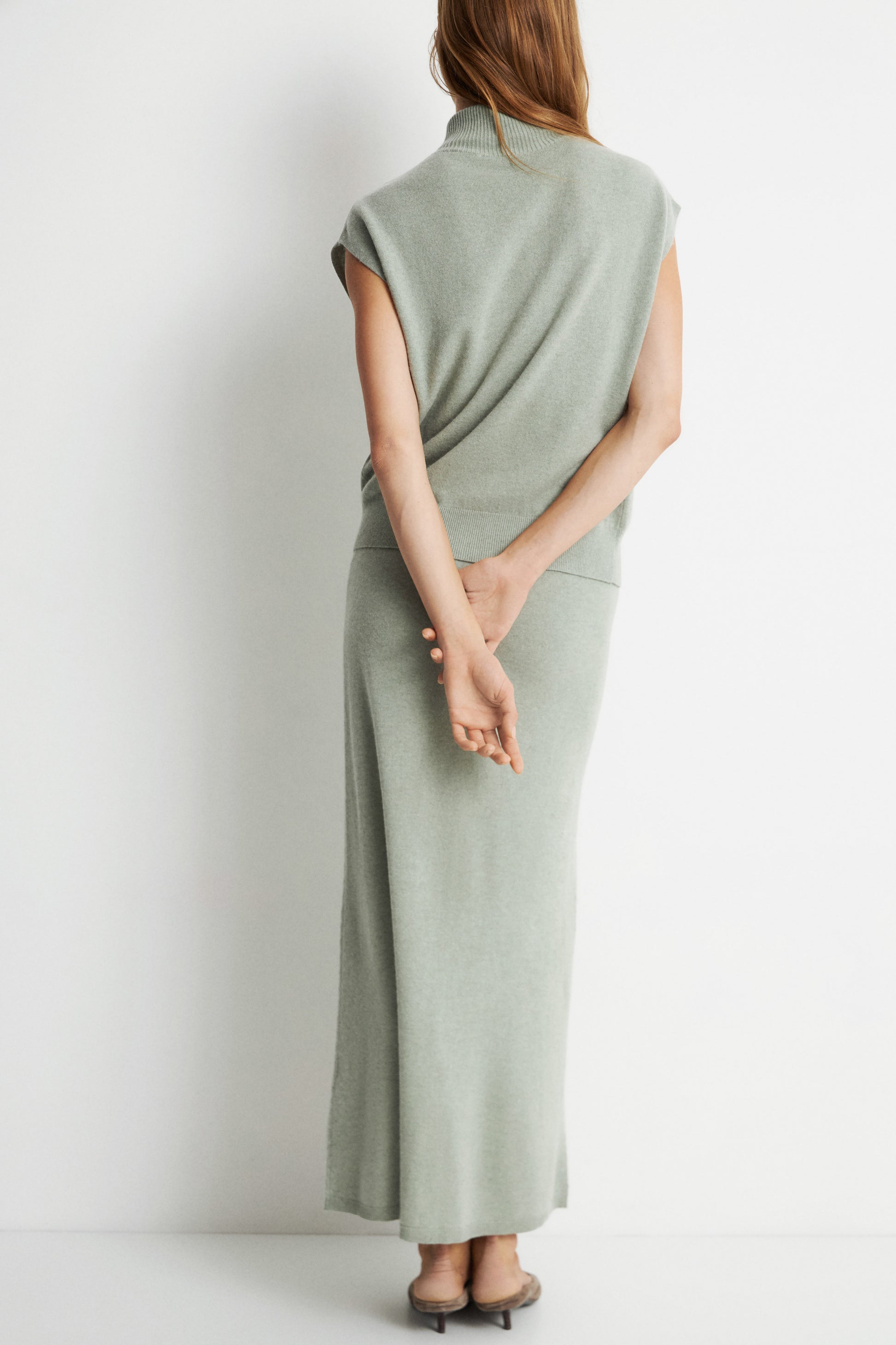GRAY-GREEN