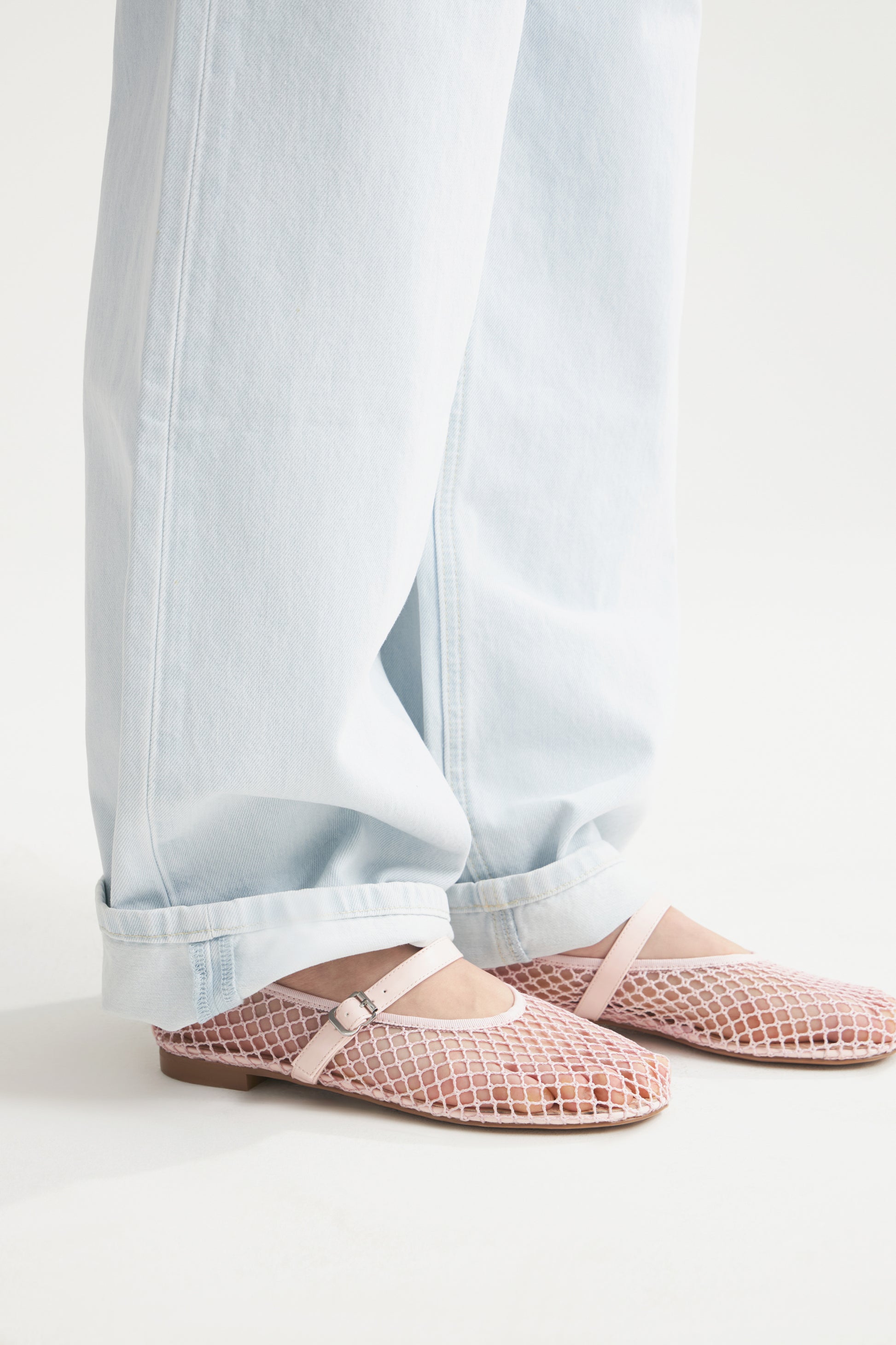 LIGHT PINK