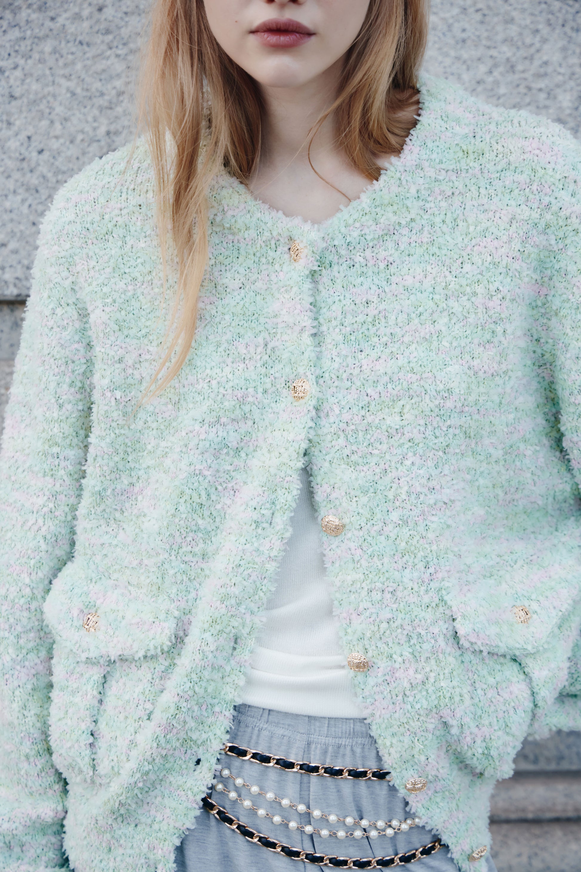 LIGHT GREEN