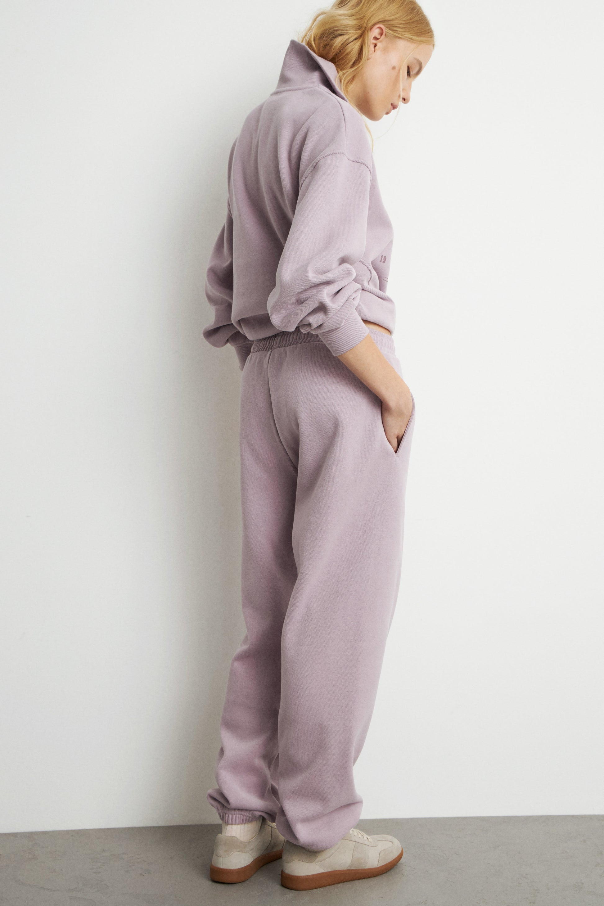 TAUPE LILAC