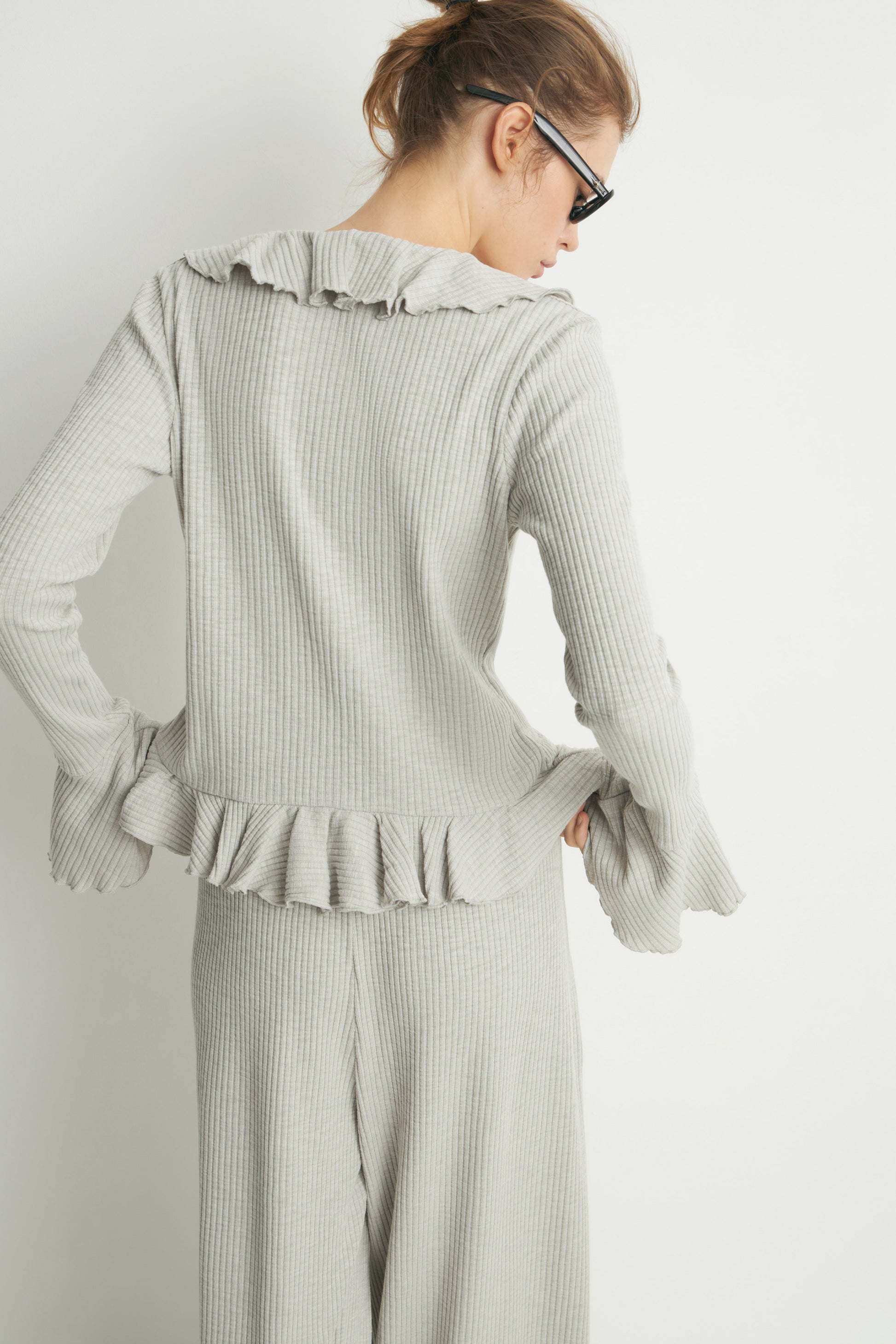 LIGHT GREY