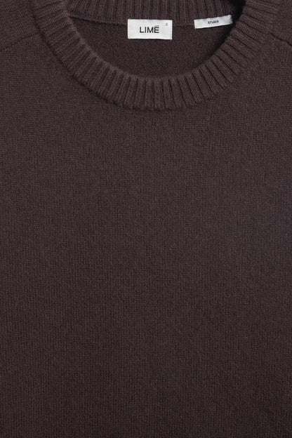 DARK BROWN