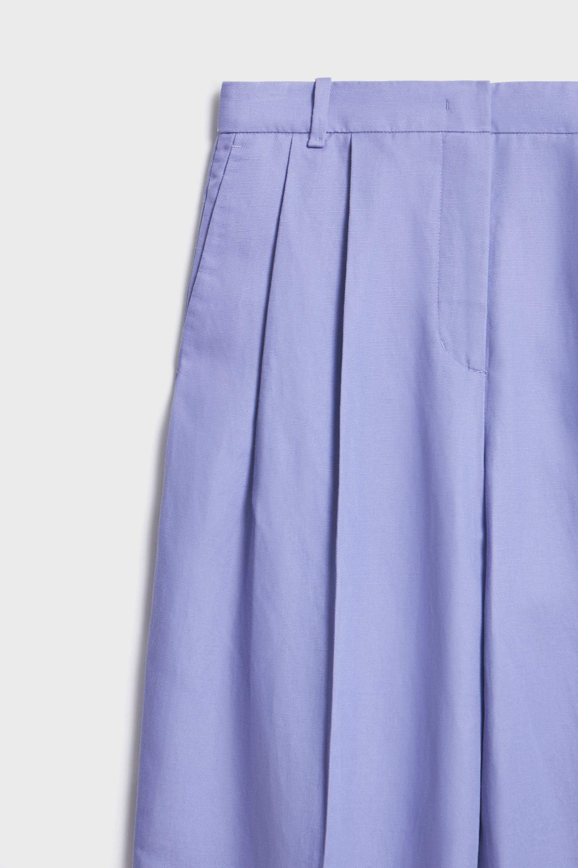 BRIGHT LILAC