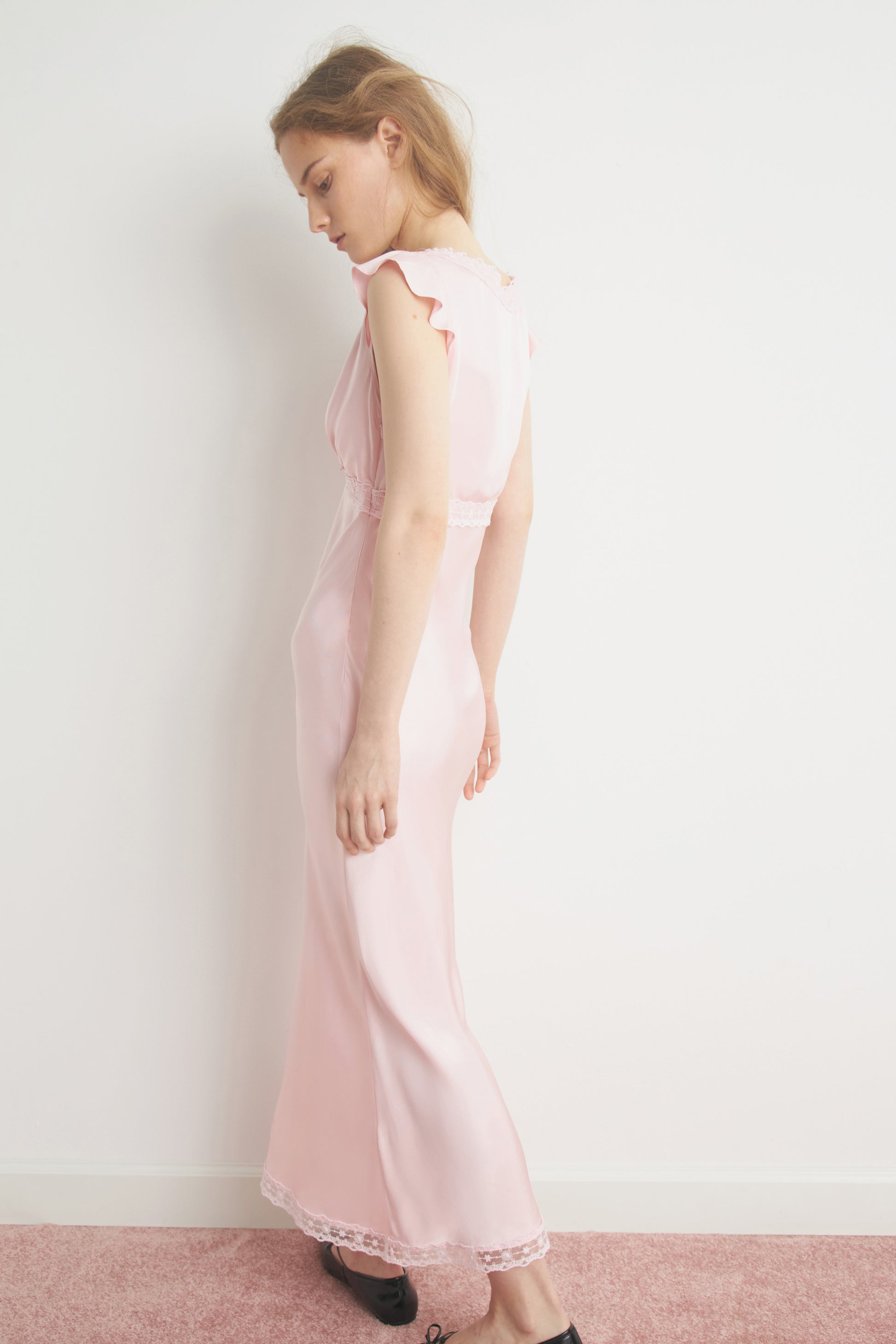 LIGHT PINK
