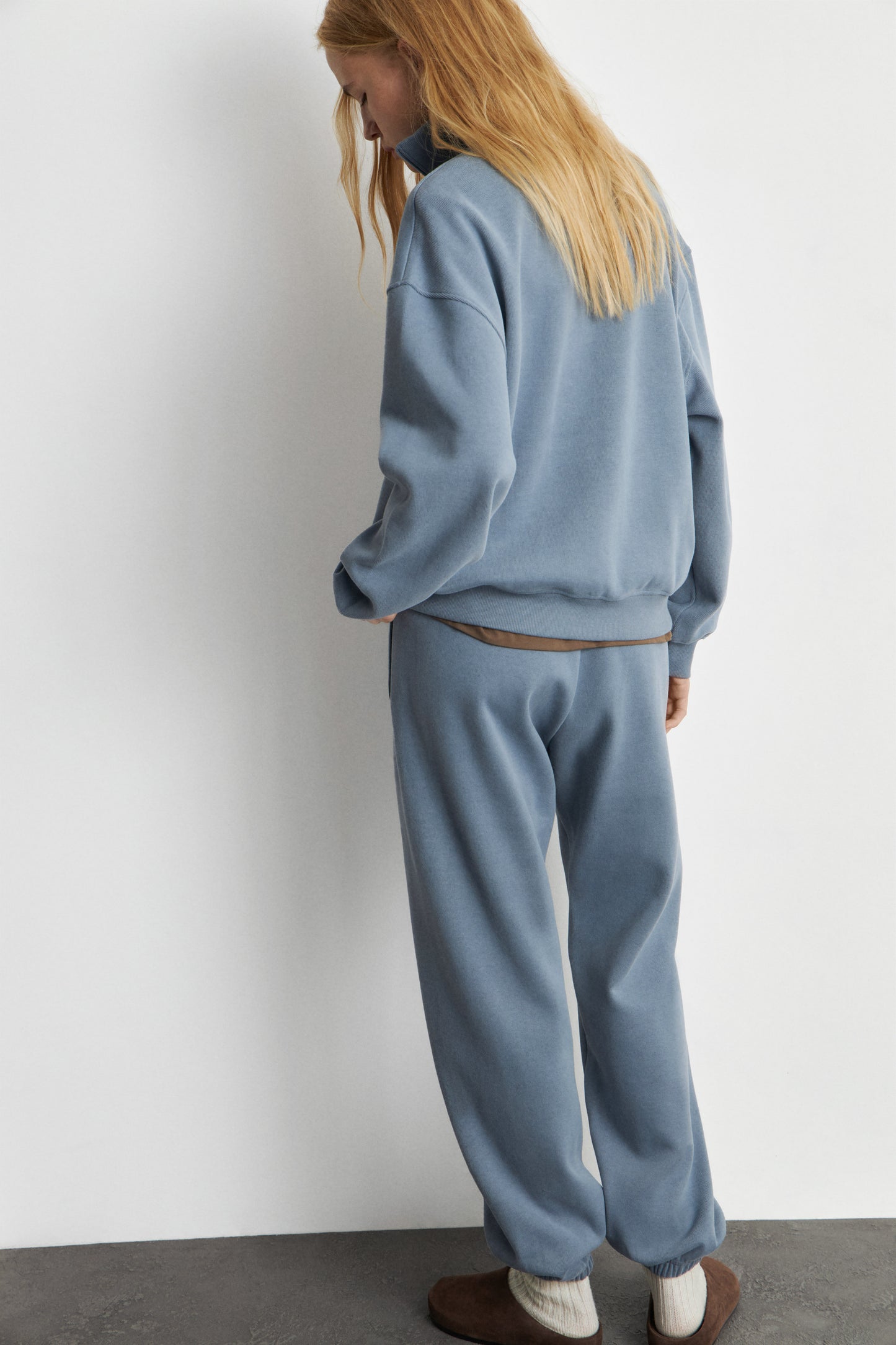 GREY BLUE
