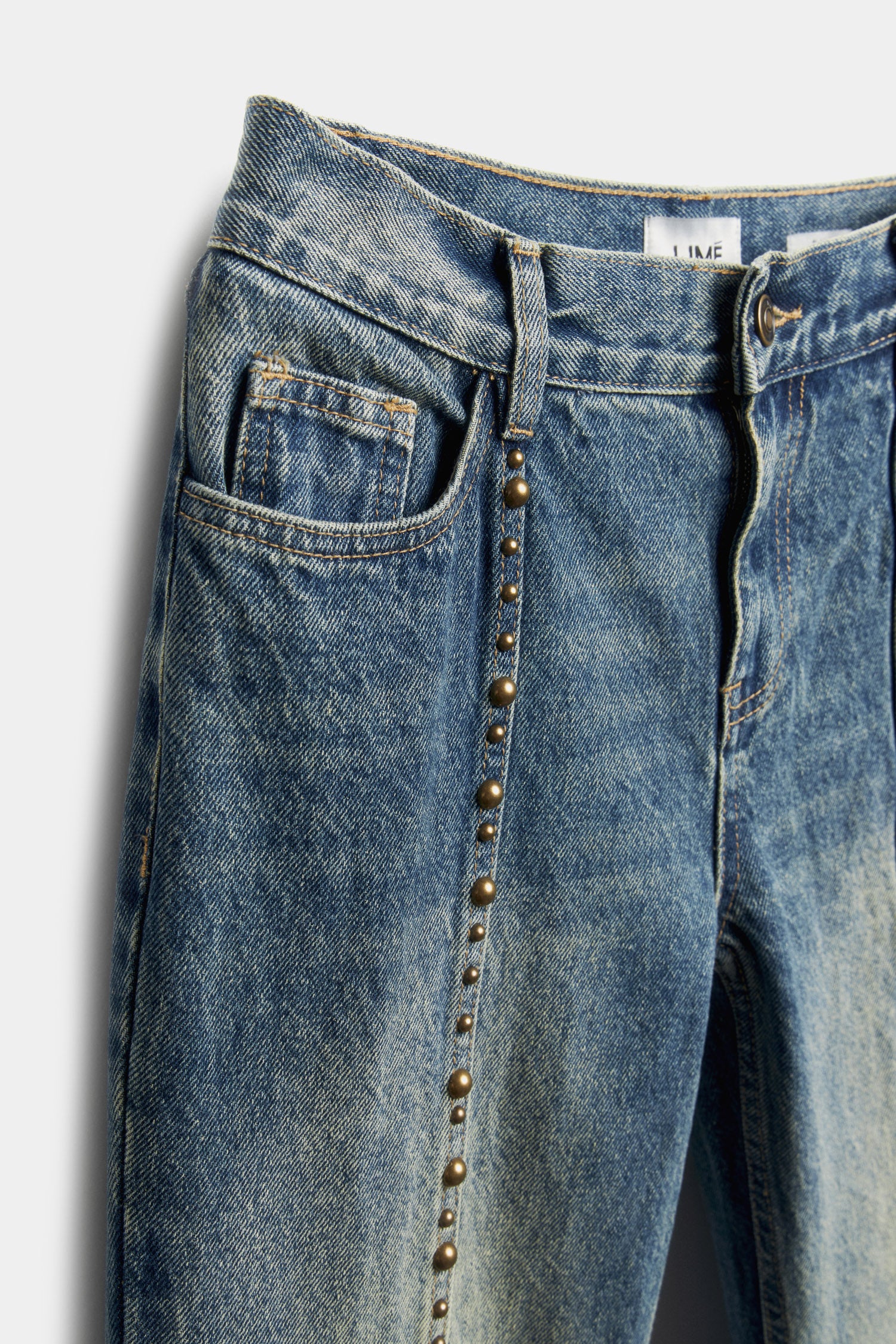 VINTAGE BLUE