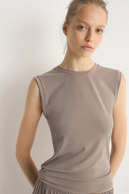 GRAY BROWN