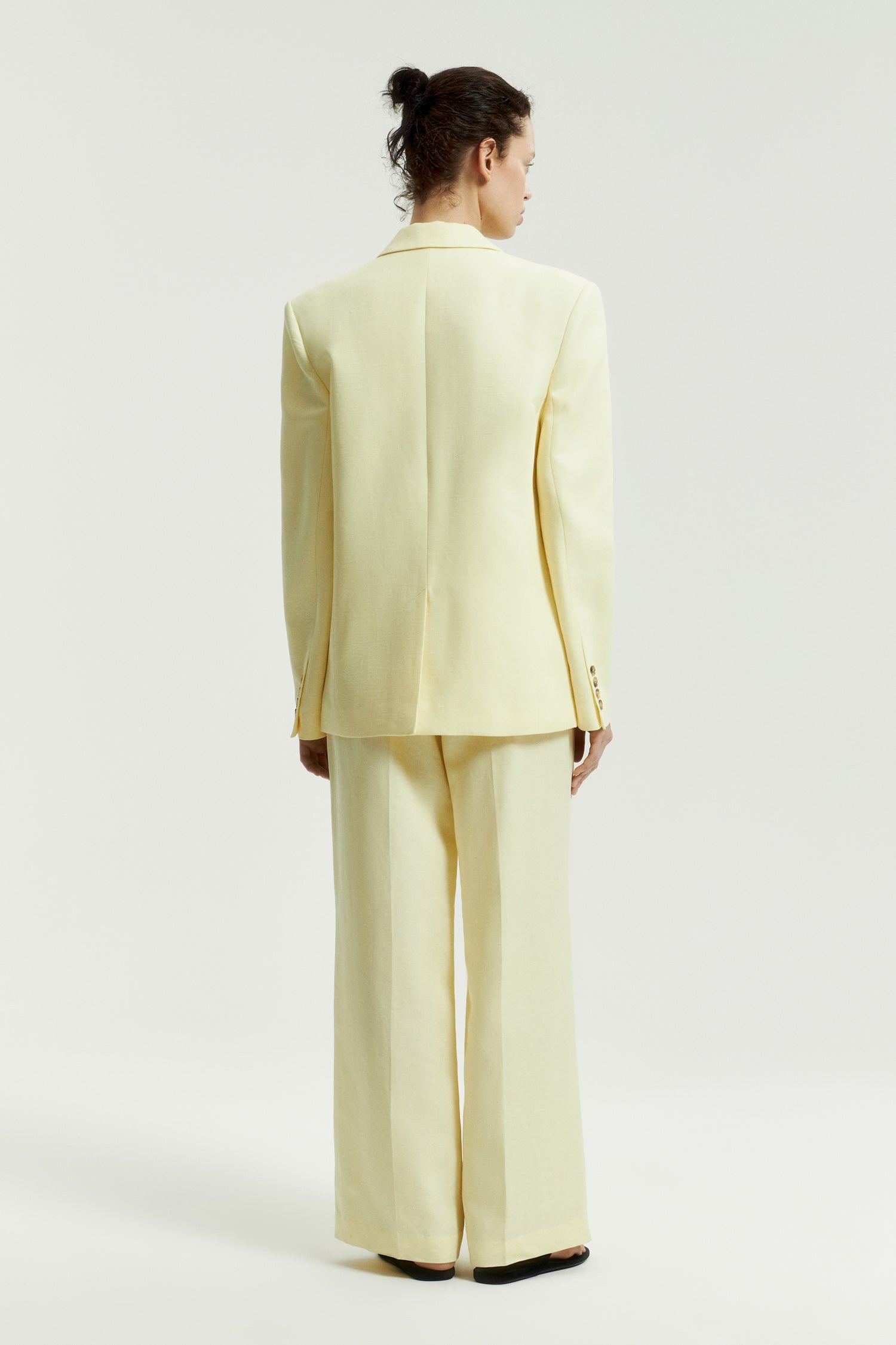 LIGHT YELLOW