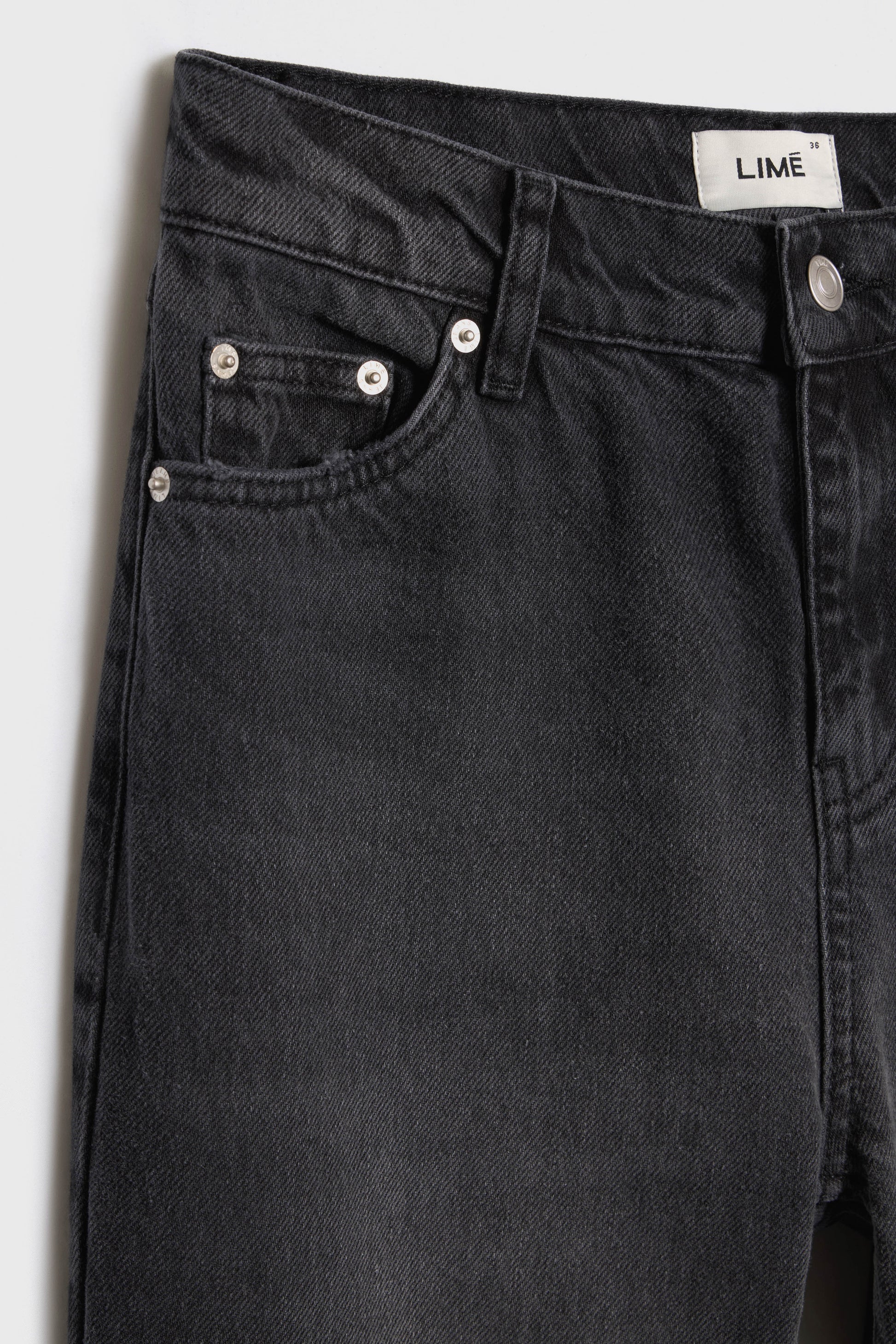 WASHED BLACK