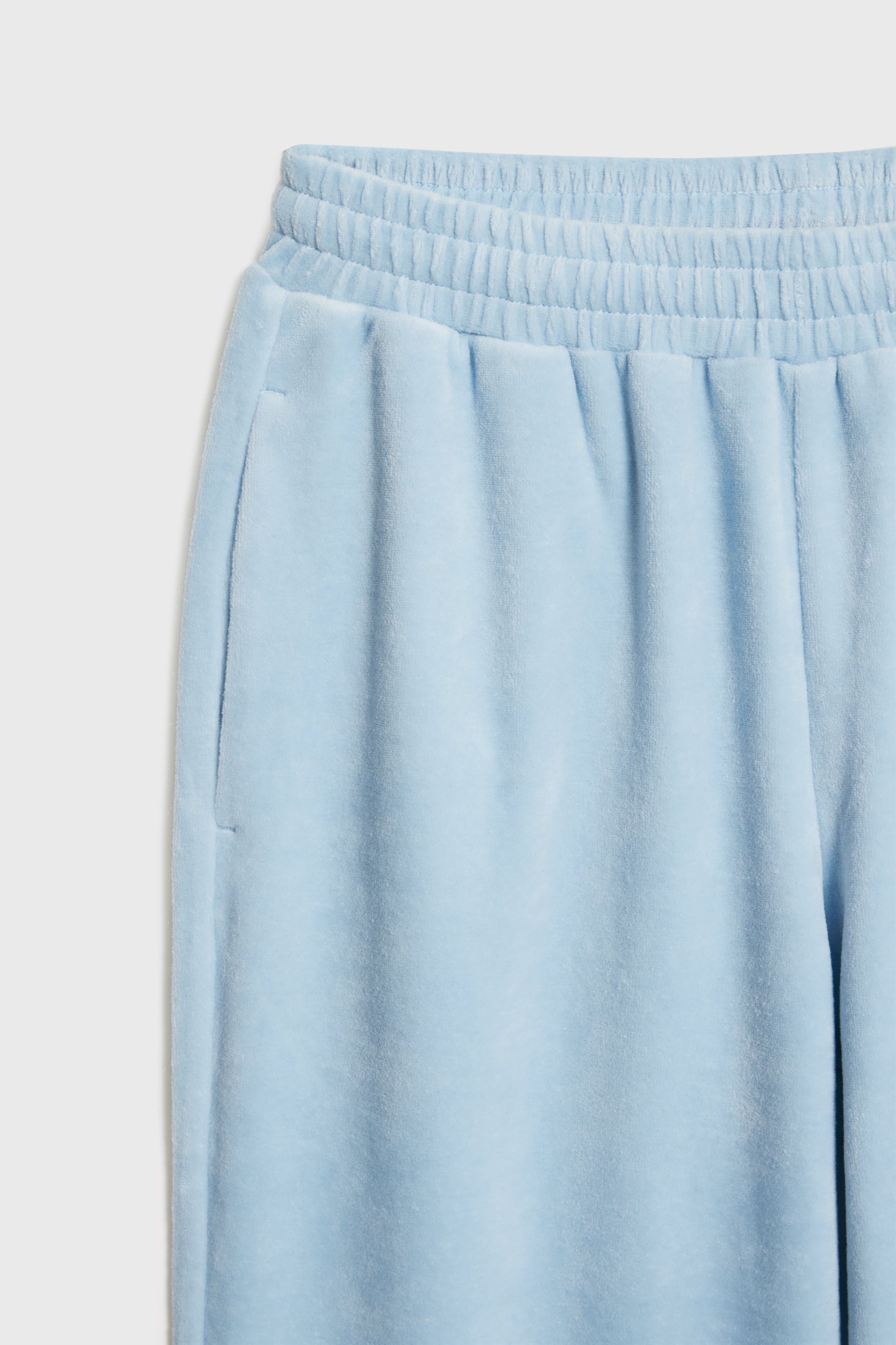 LIGHT BLUE