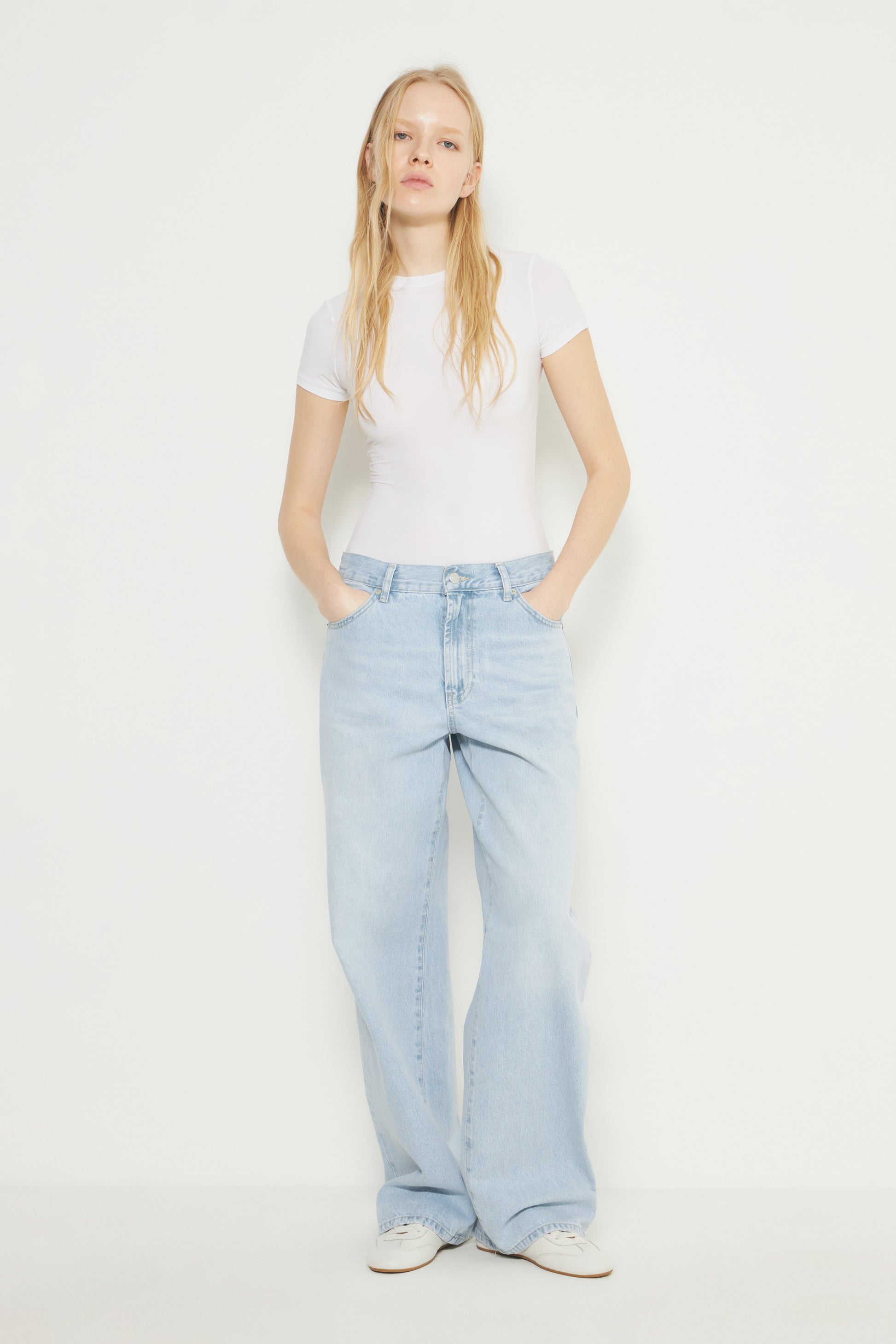 LIGHT BLUE