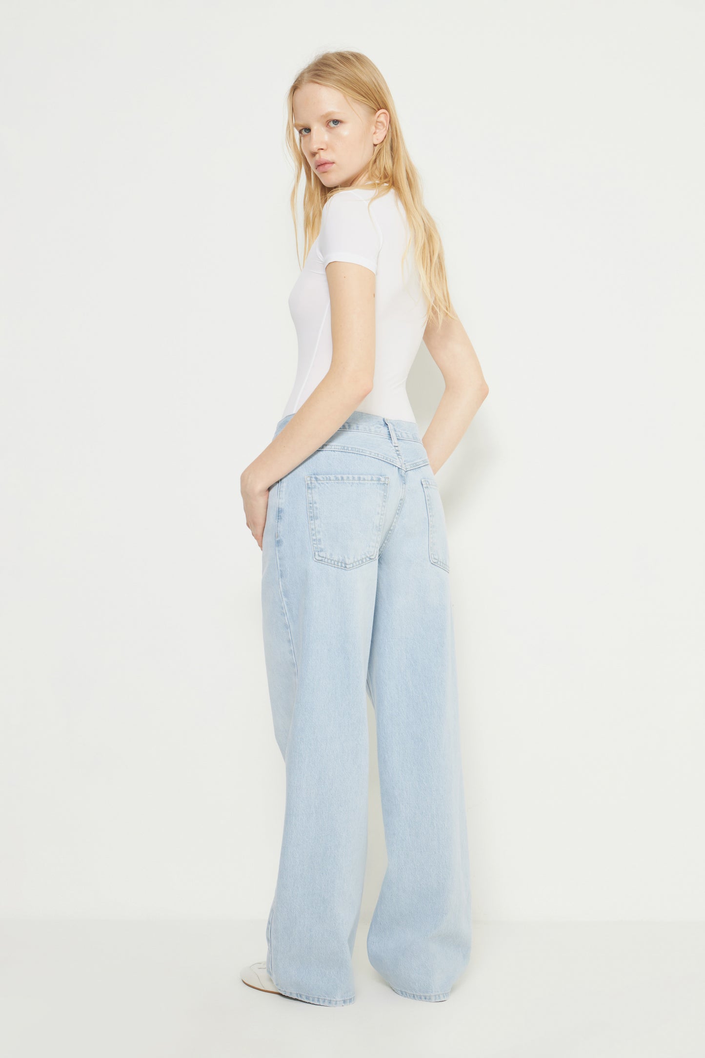 LIGHT BLUE