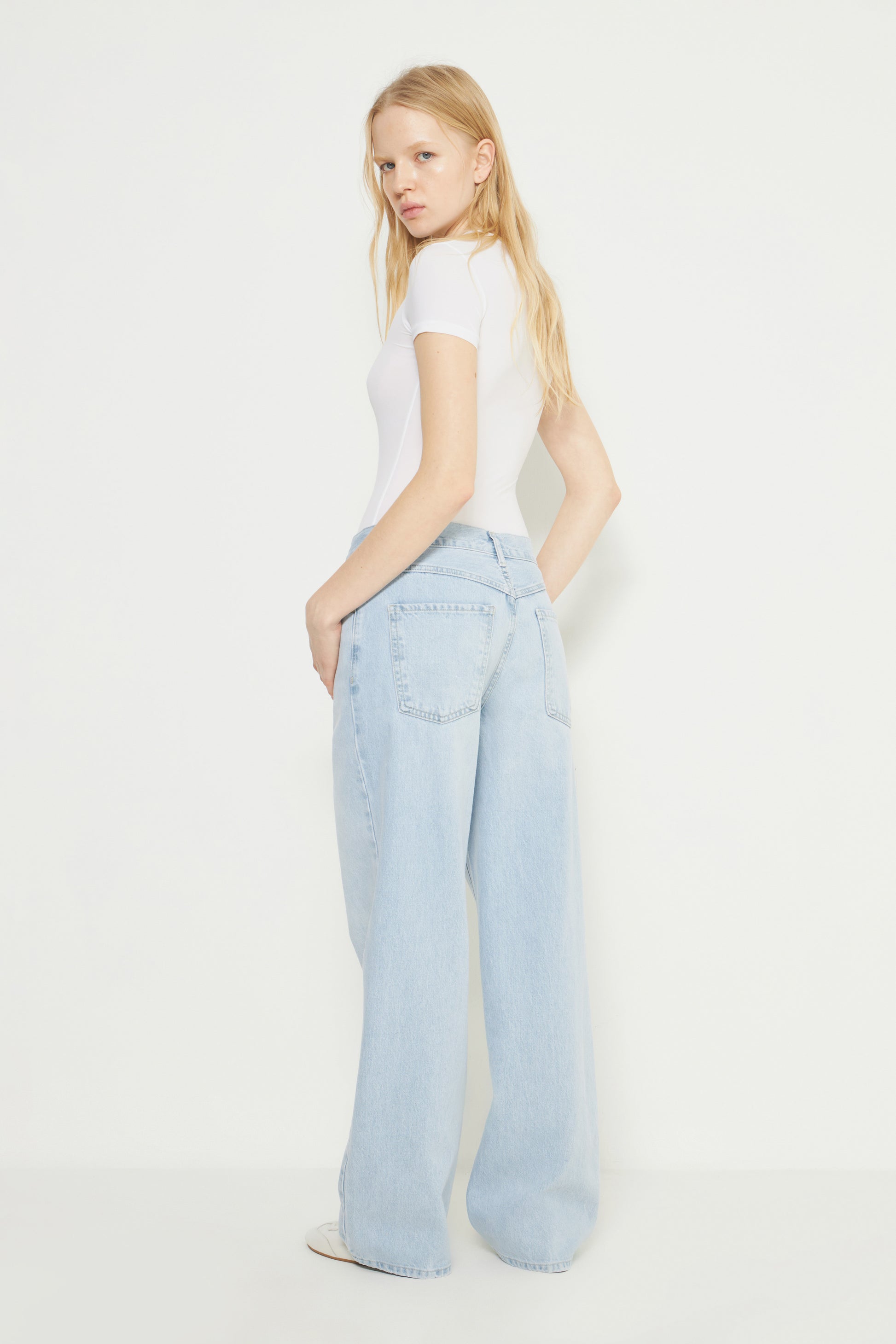 LIGHT BLUE