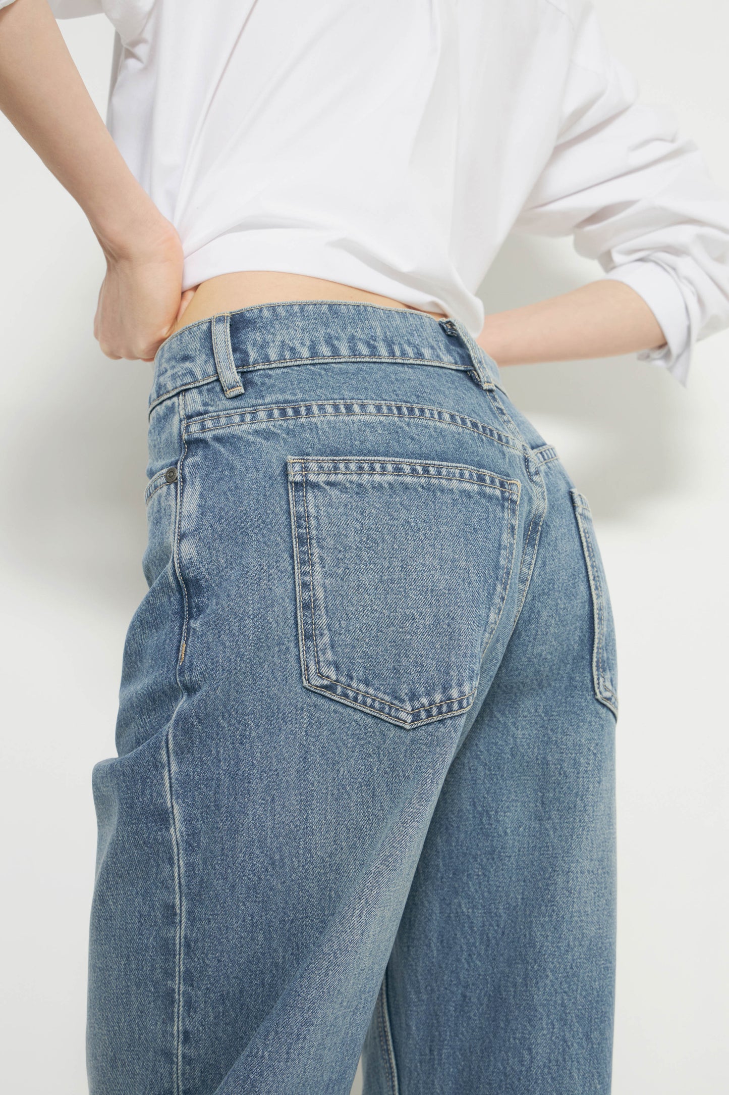 VINTAGE BLUE