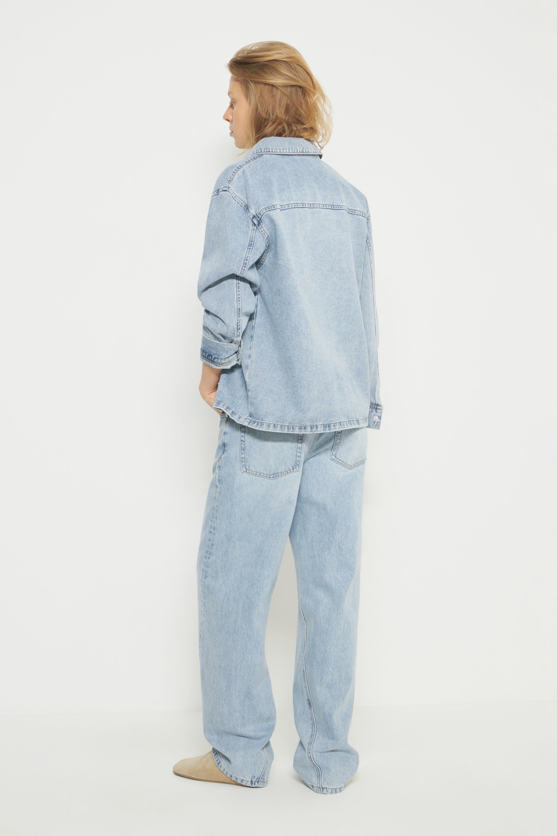 VINTAGE BLUE